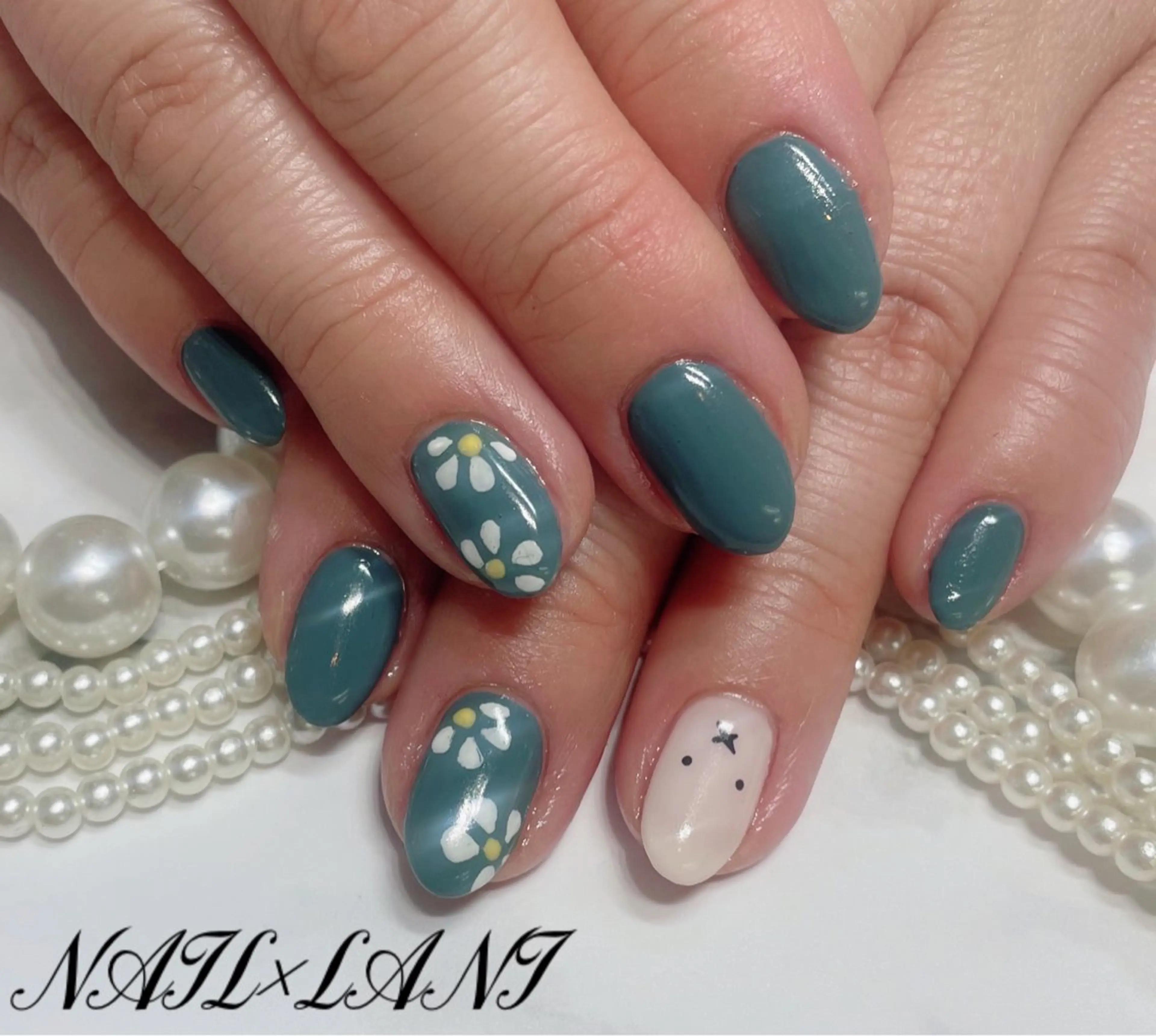 ネイル フットネイル ジェルネイル マグネットネイル パラジェル 一之瀬 柚季のネイルデザイン