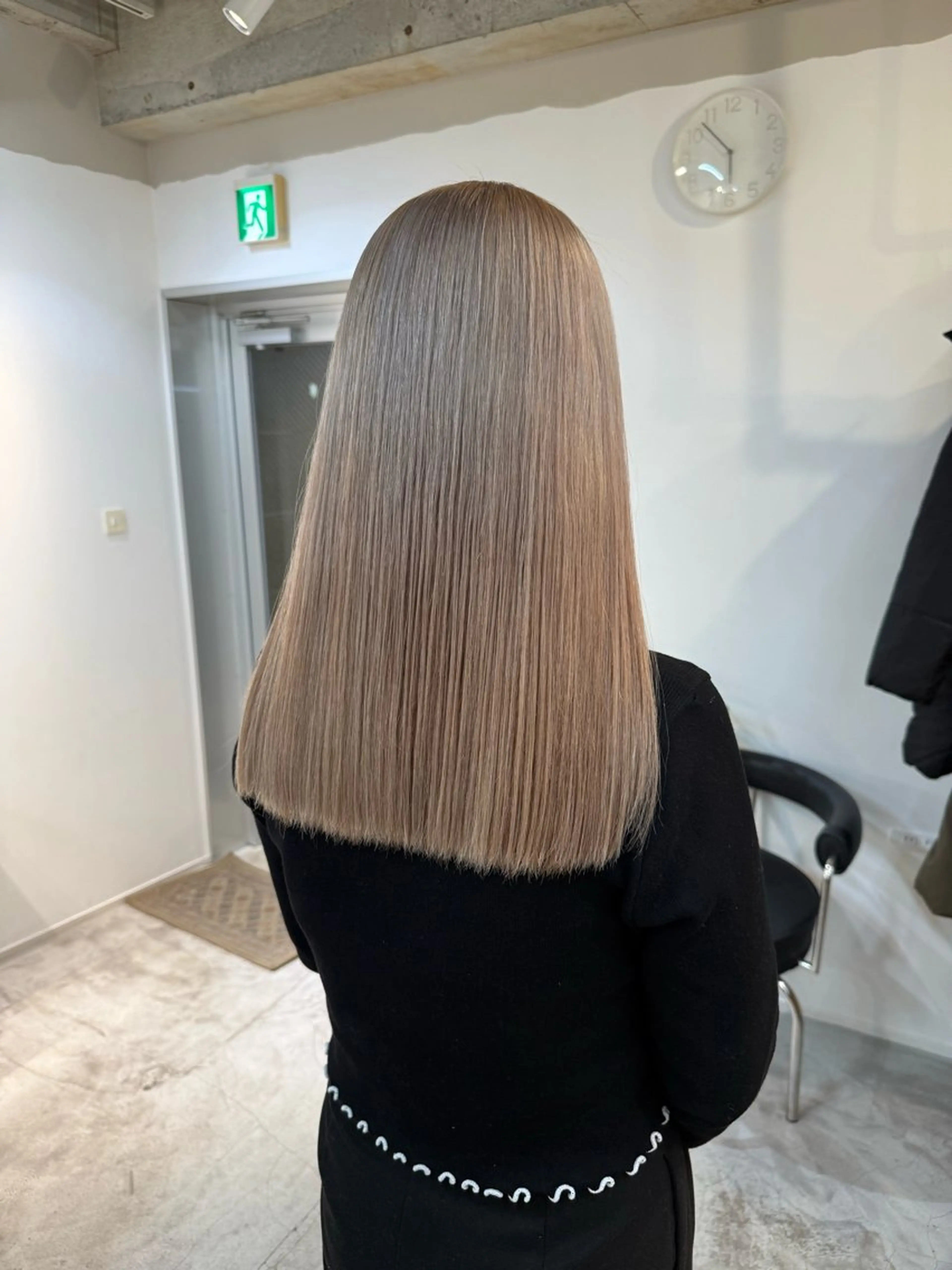 ミディアム カット ヘアカラー fit /Rihoのヘアスタイル