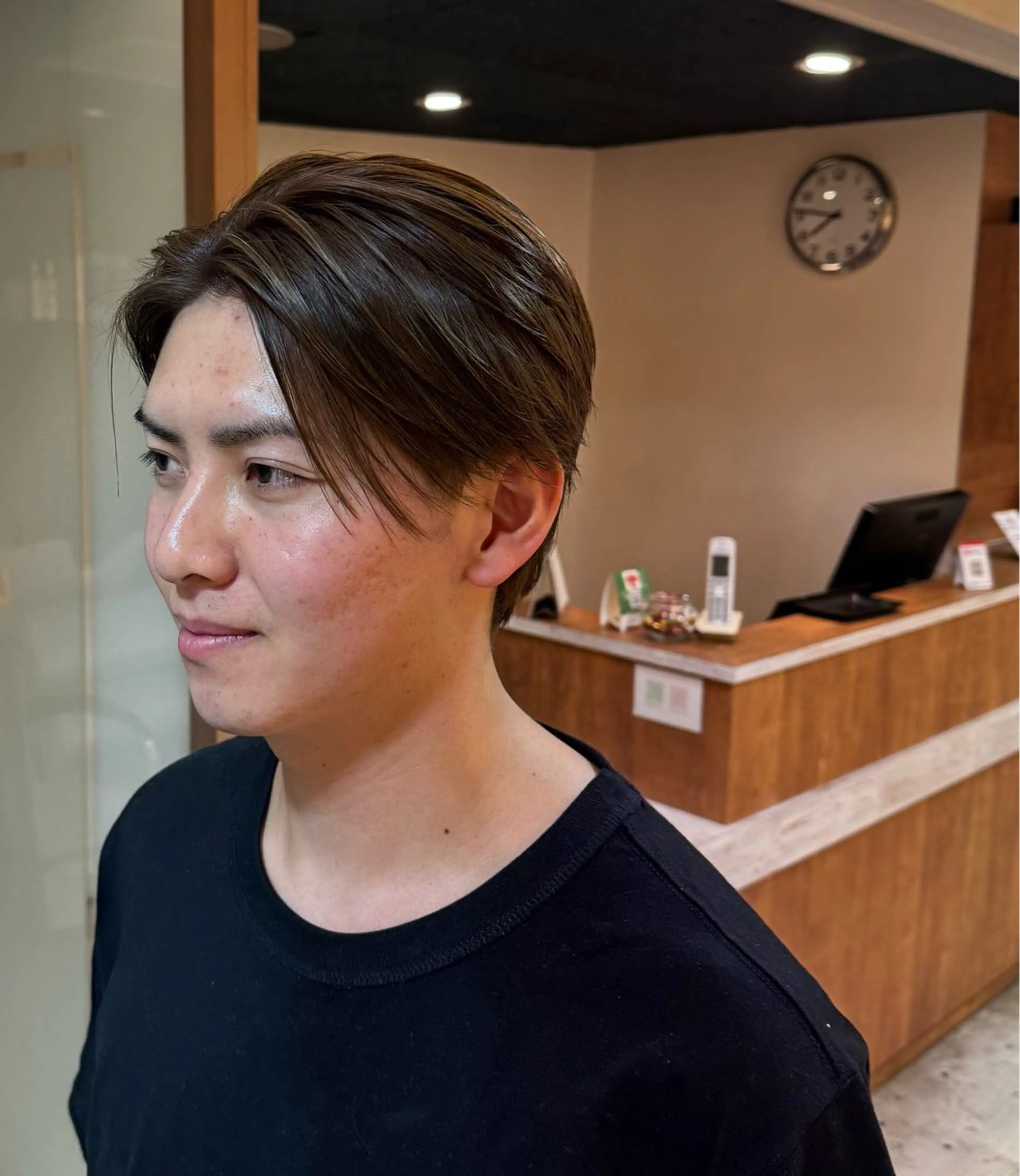 メンズ カット 縮毛矯正 トリートメント タツキ／レイヤー／ パーマ／艶カラーのヘアスタイル