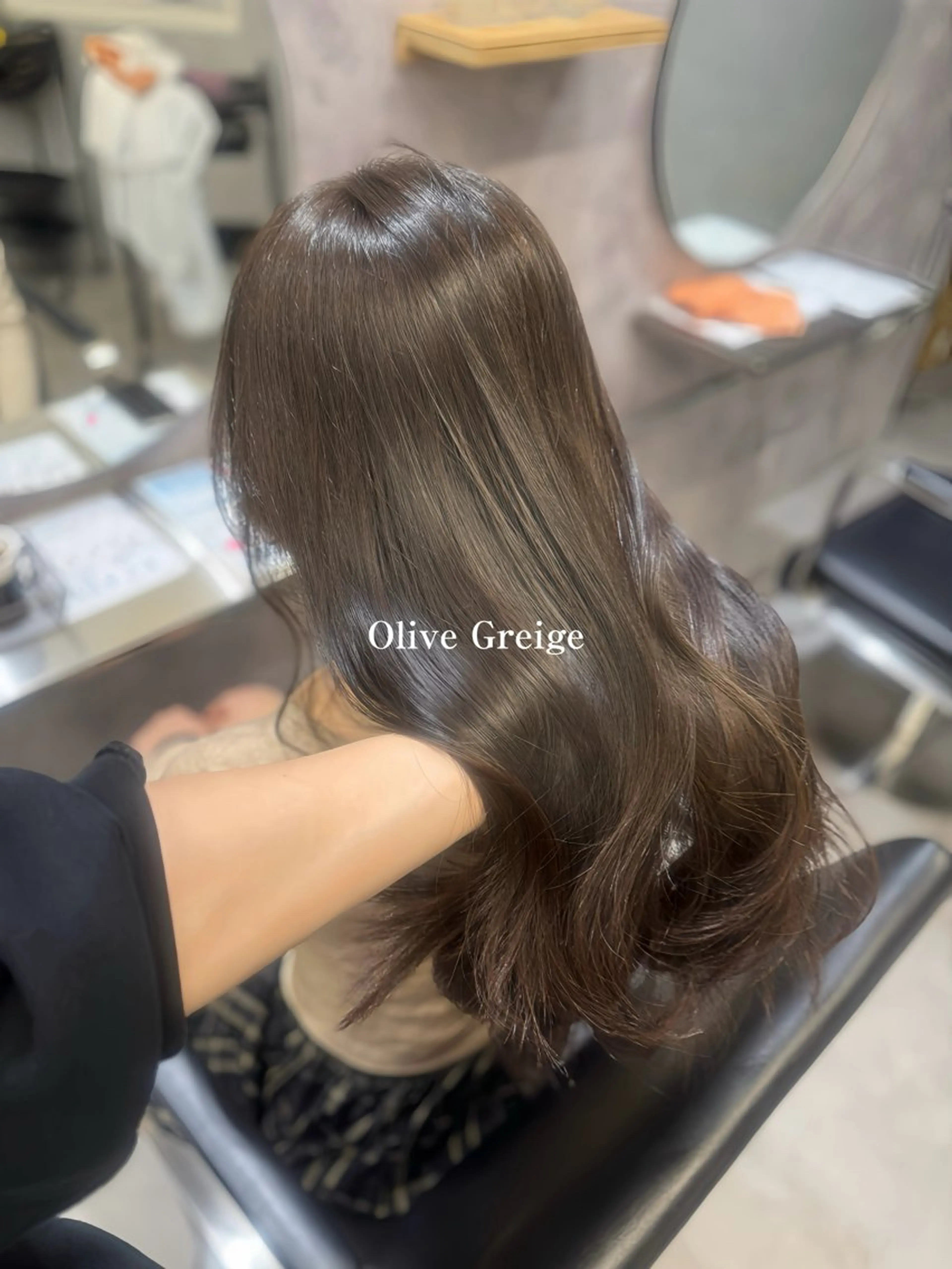 ロング カラー ブリーチ ブリーチなしカラー 宮本 優のヘアスタイル