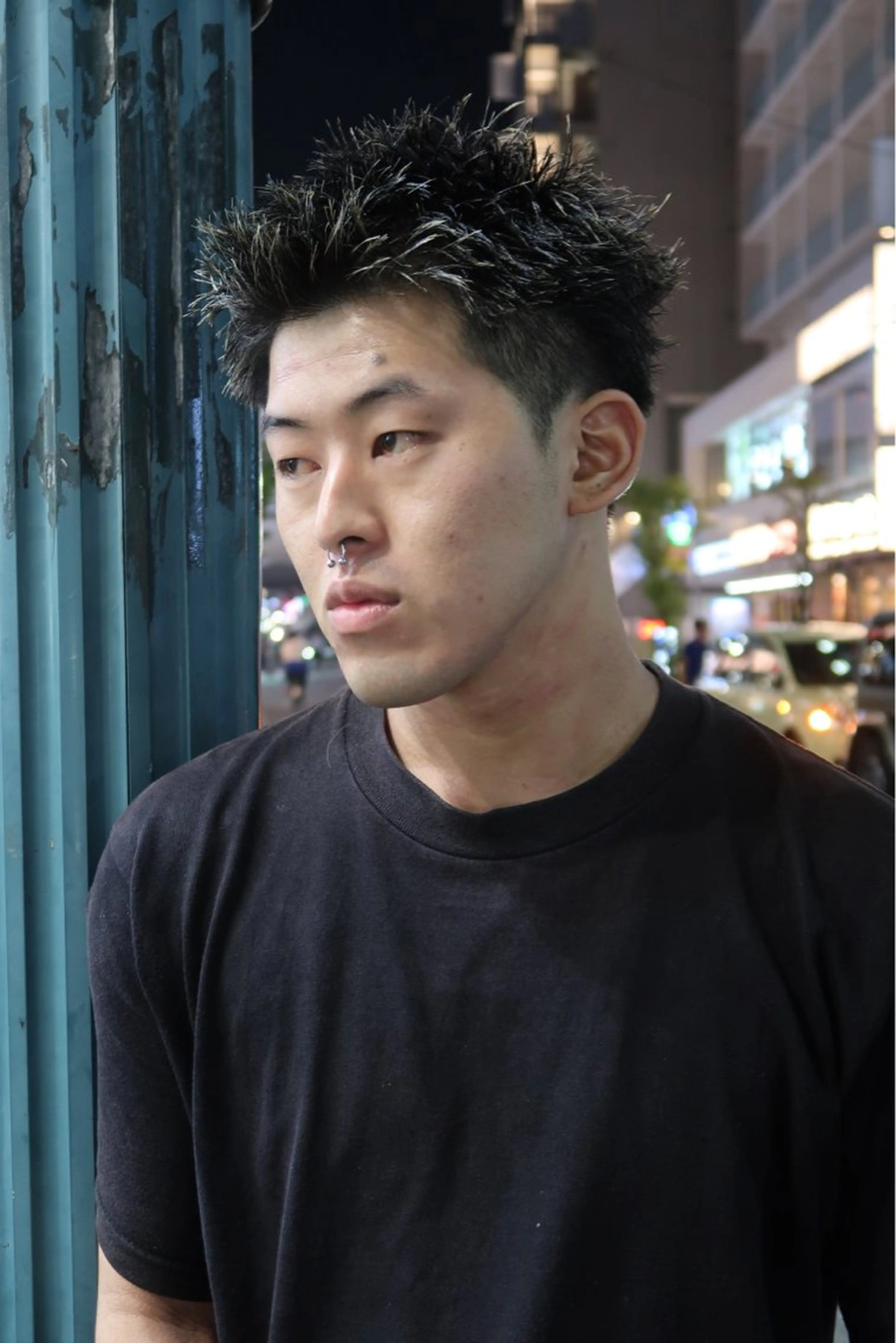 ショート カラー メンズ メンズブリーチ メンズハイトーン メンズインナーカラー ブリーチ ケアブリーチ Rei/ 縮毛矯正/ ハイライトカラー募集のヘアスタイル