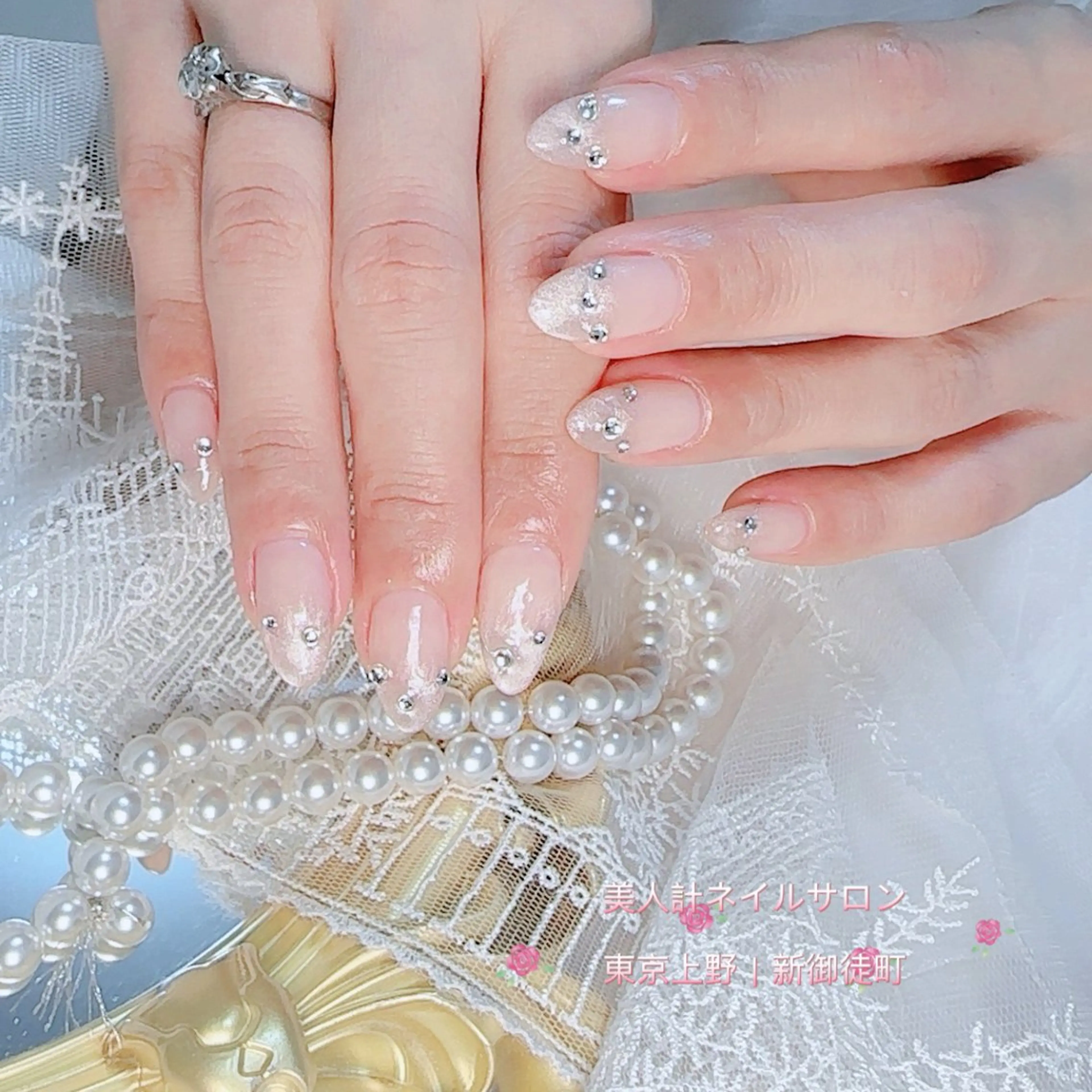 ネイル グラデーション マグネットネイル ストーンネイル ハンドネイル 美人計ネイルサロン所属・中山 美月のネイルデザイン