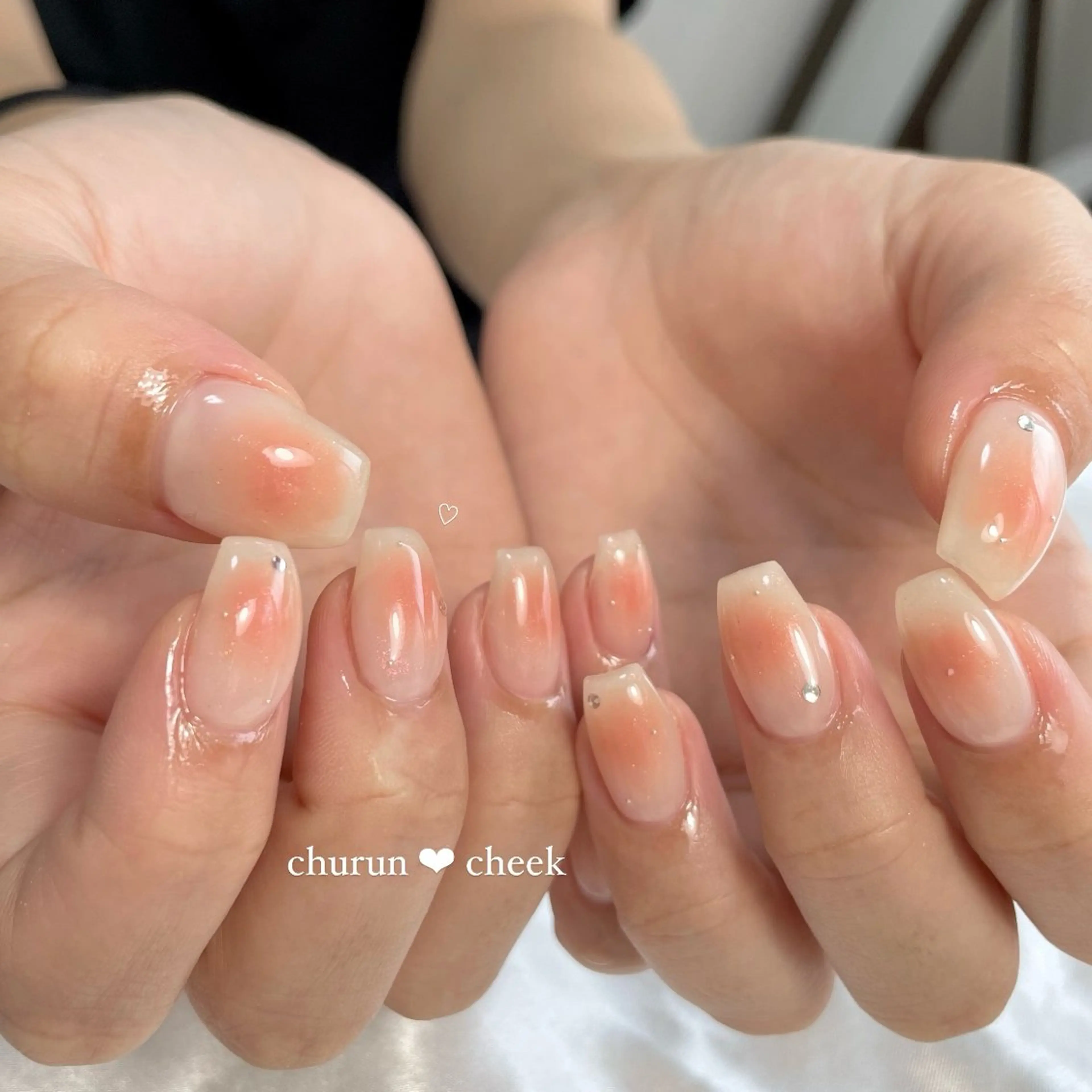 【オフなし】 cheek nailの写真