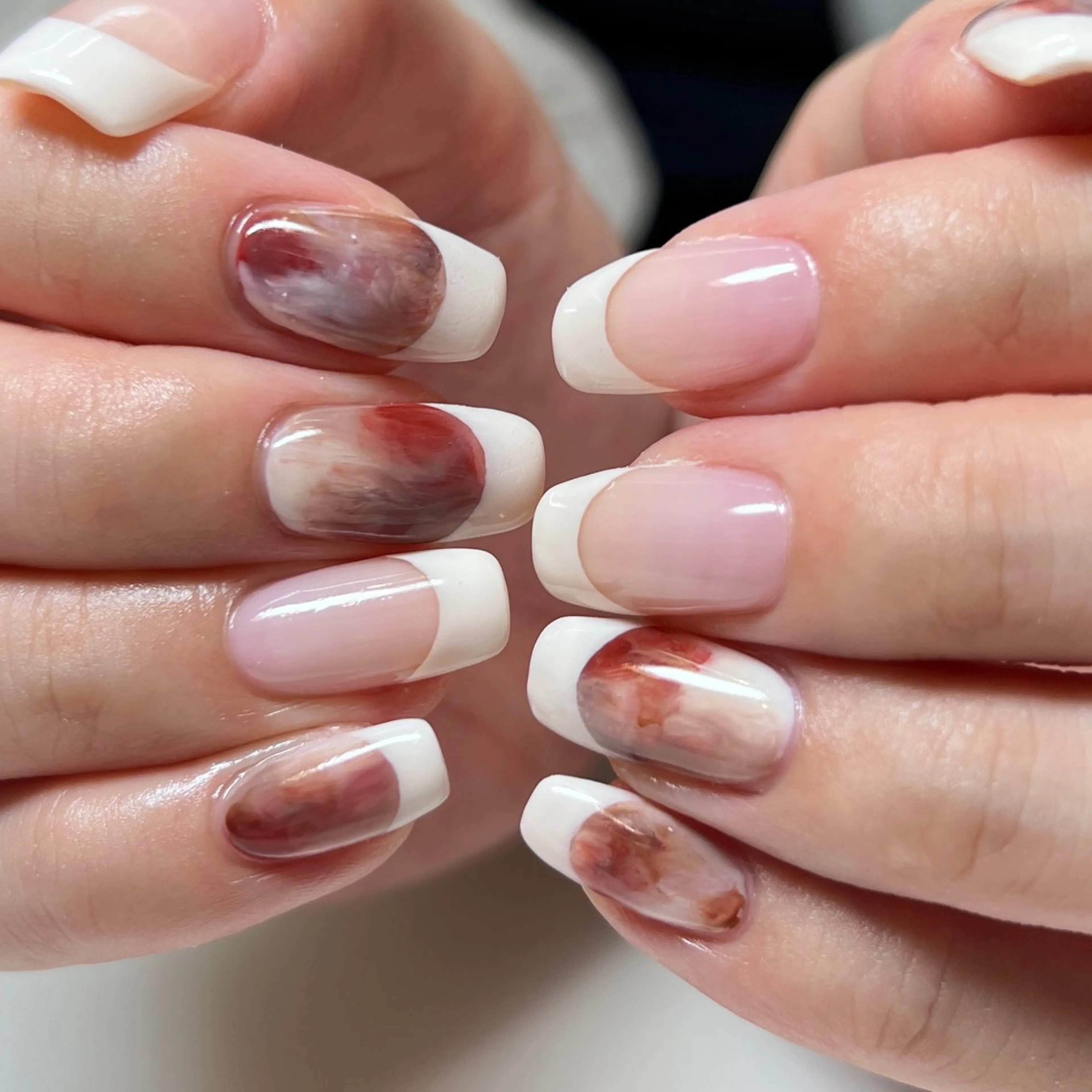 ネイル アートネイル フレンチネイル 持ち込み ニュアンスネイル ハンドネイル REHTOF ｜朝7時Open☀️のネイルデザイン