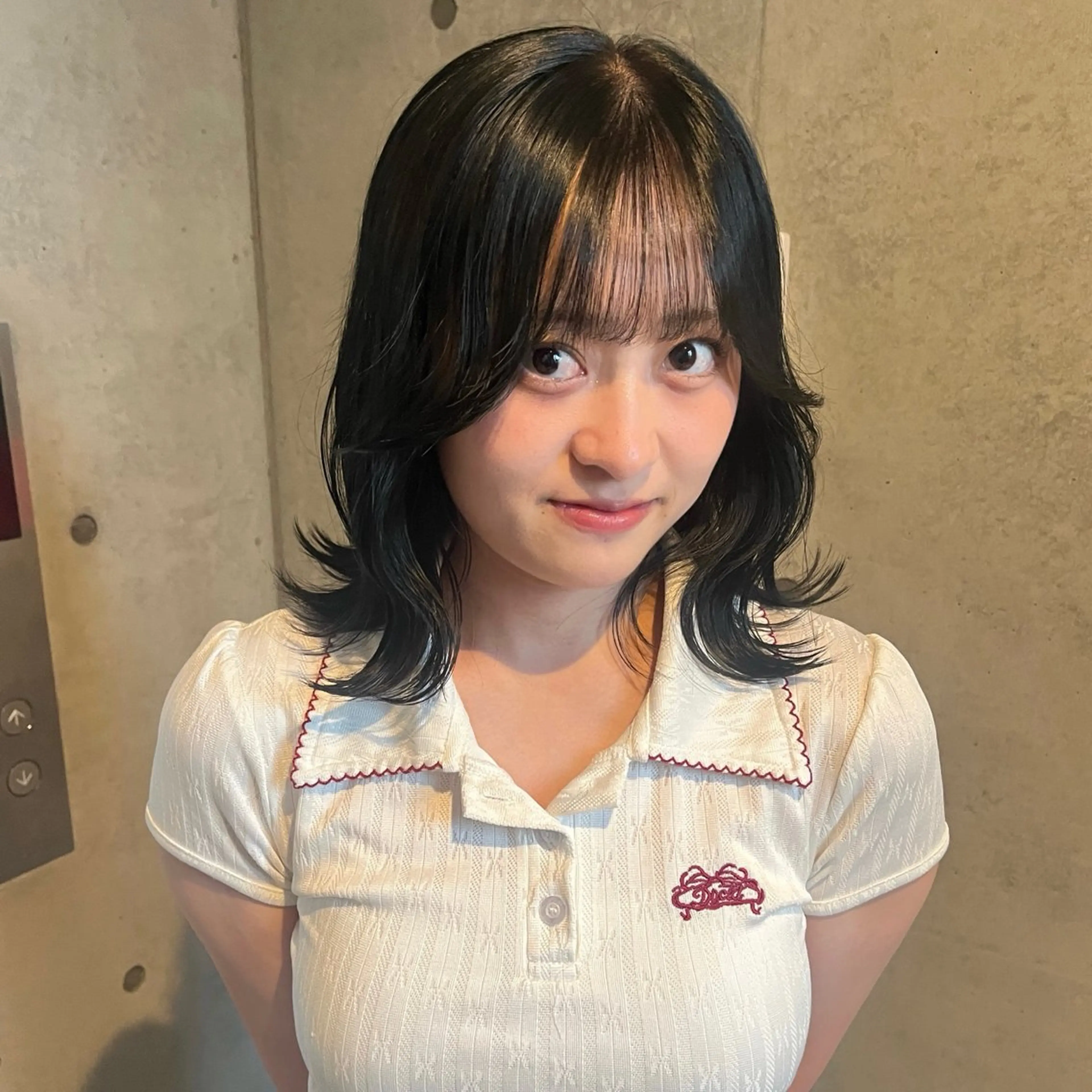 セミロング 学生 広香🪽ハイトーン/ ヘアセットのヘアスタイル