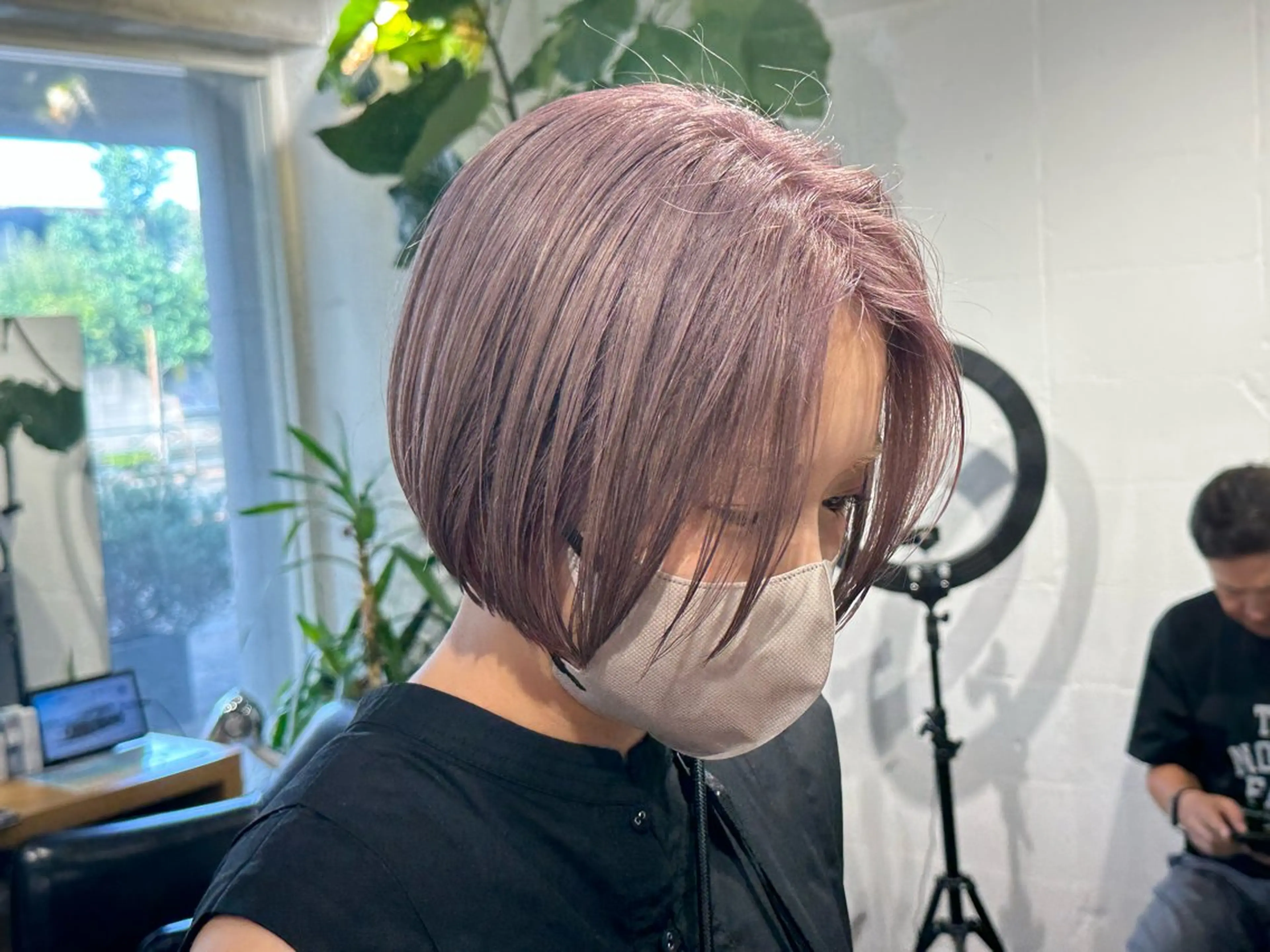ミディアム カラー ショート・ウルフ✂︎ 安住有咲子のヘアスタイル