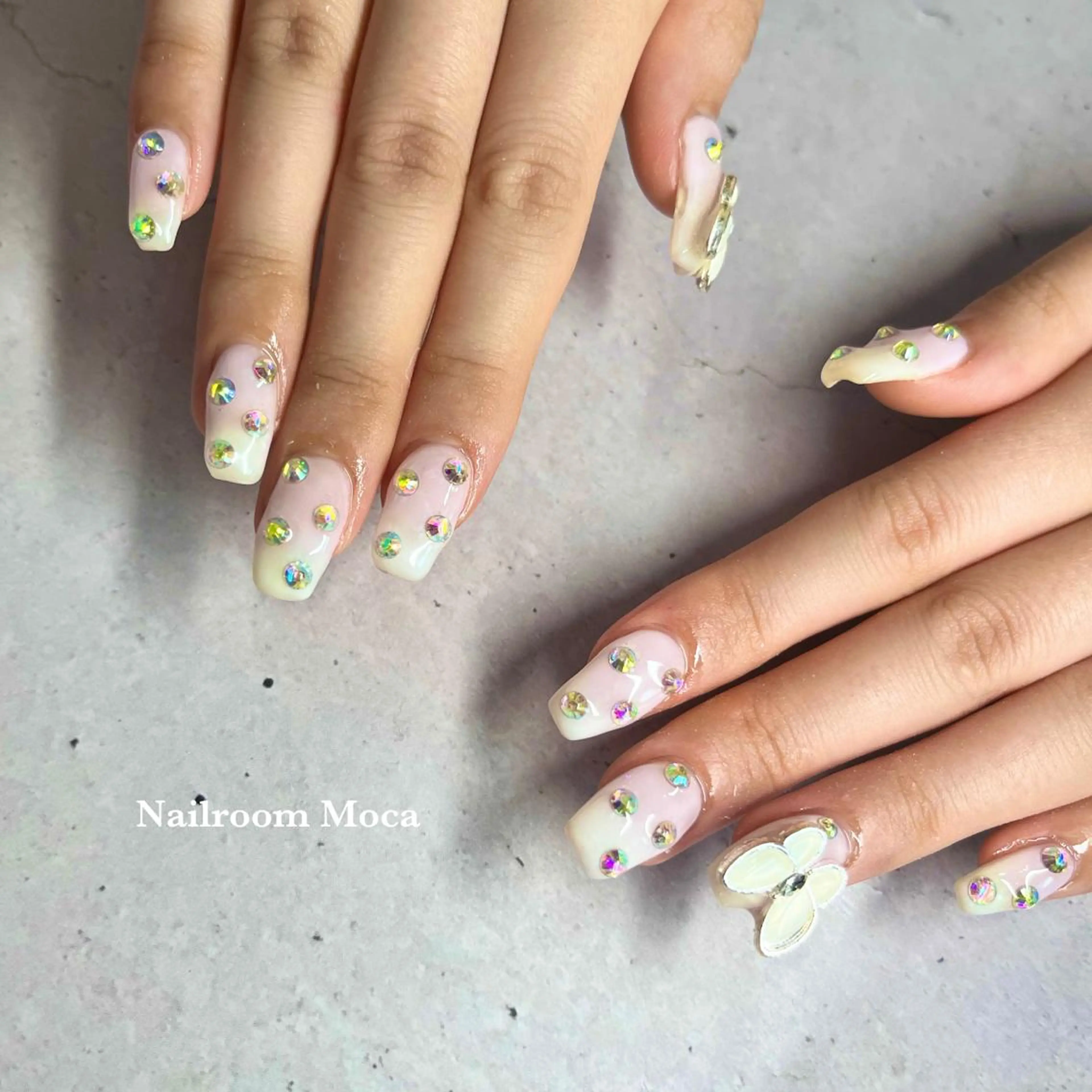 ネイル キラキラネイル ハンドネイル Nailroom Mocaのネイルデザイン