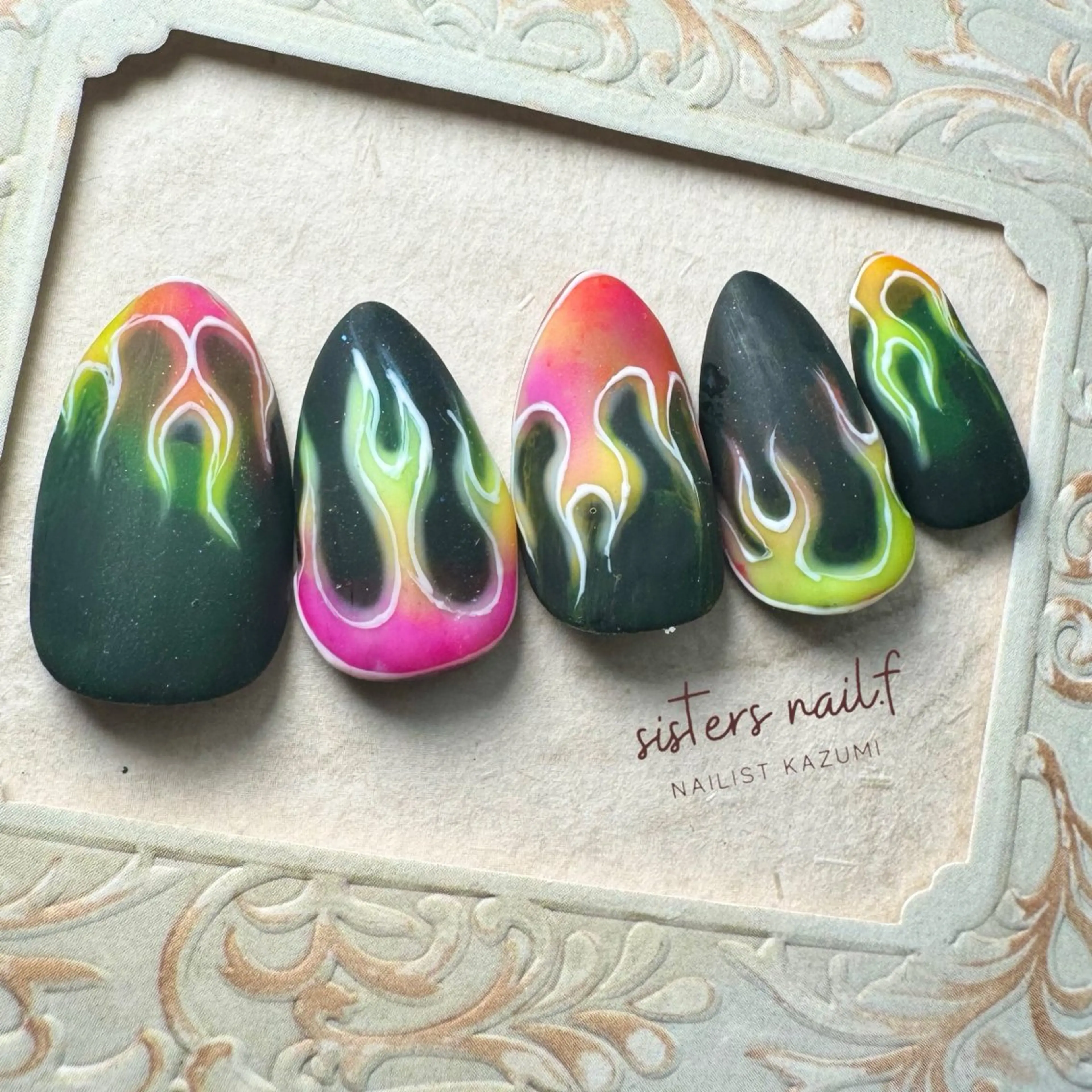 ネイル sisters nail.fのネイルデザイン