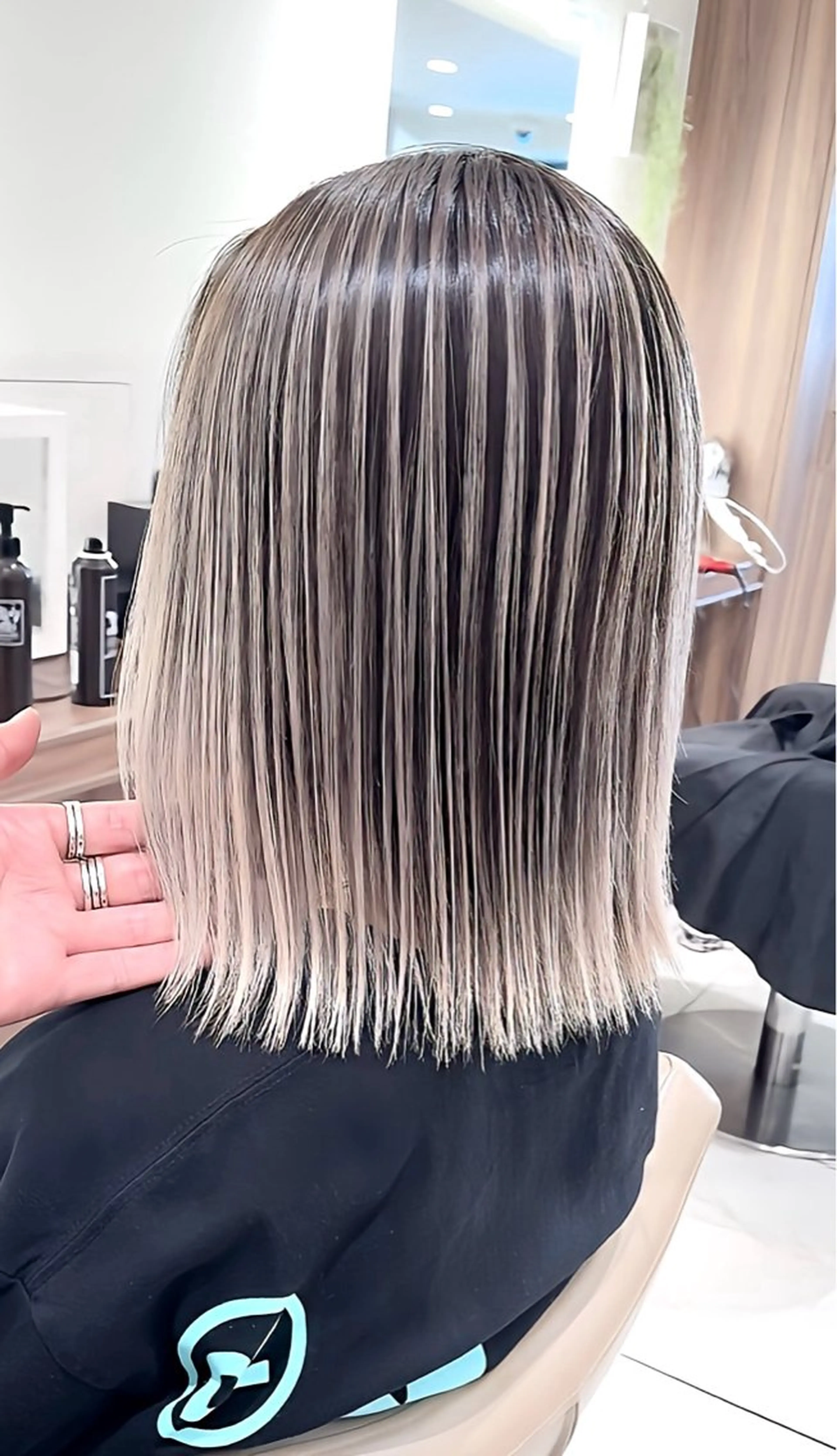 セミロング カラー バレイヤージュ 髪質改善 レイヤーカット カット ヘアカラー トリートメント 山崎俊輔/髪質改善 /バレイヤージュのヘアスタイル