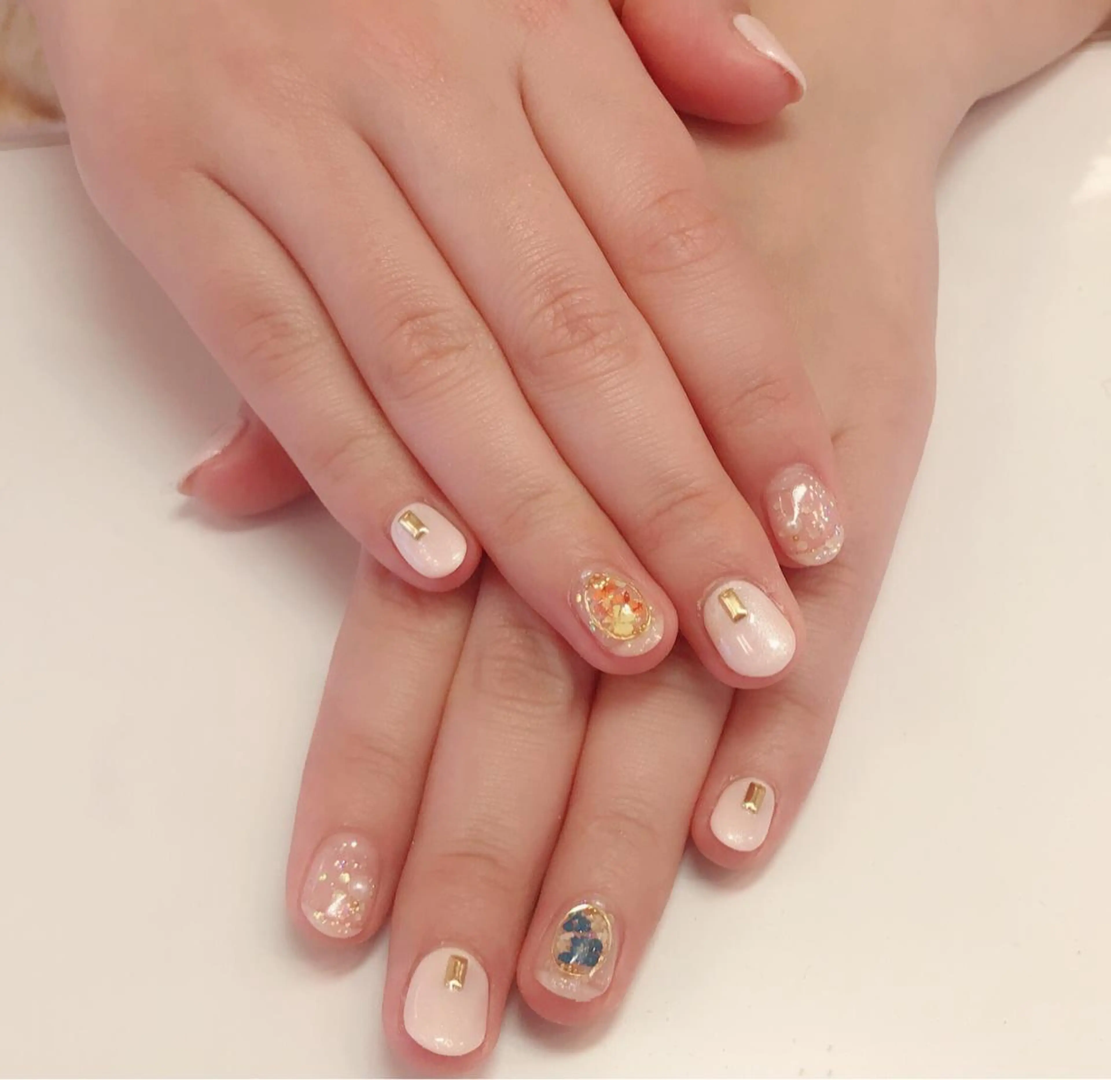 カラー ネイル Q Free nailsのネイルデザイン