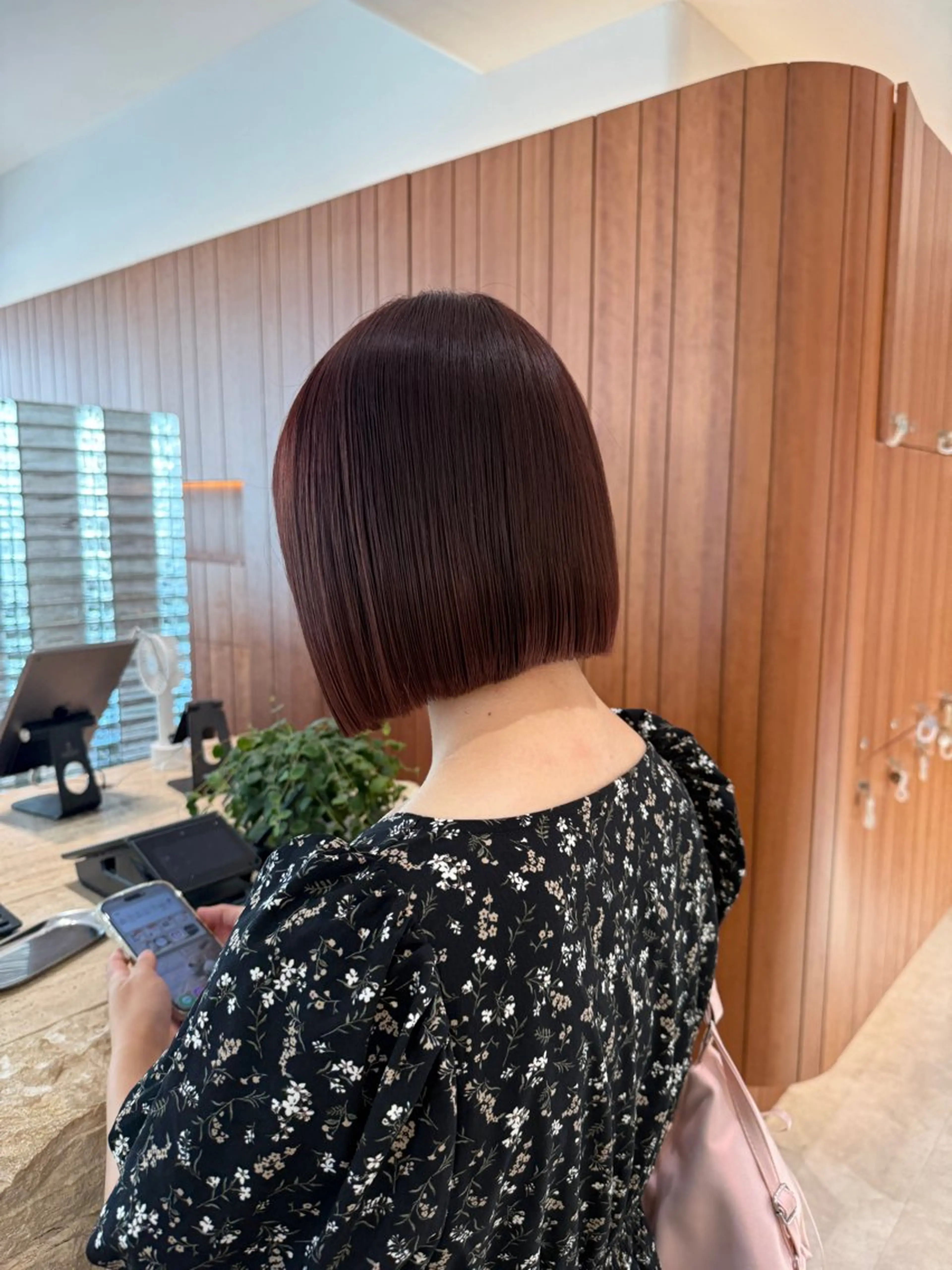 ミディアム 切りっぱなしボブ ショートボブ ボブレイヤー ボブ くびれヘア カット トリートメント 渋谷ボブ/レイヤー ボブ田中航平のヘアスタイル