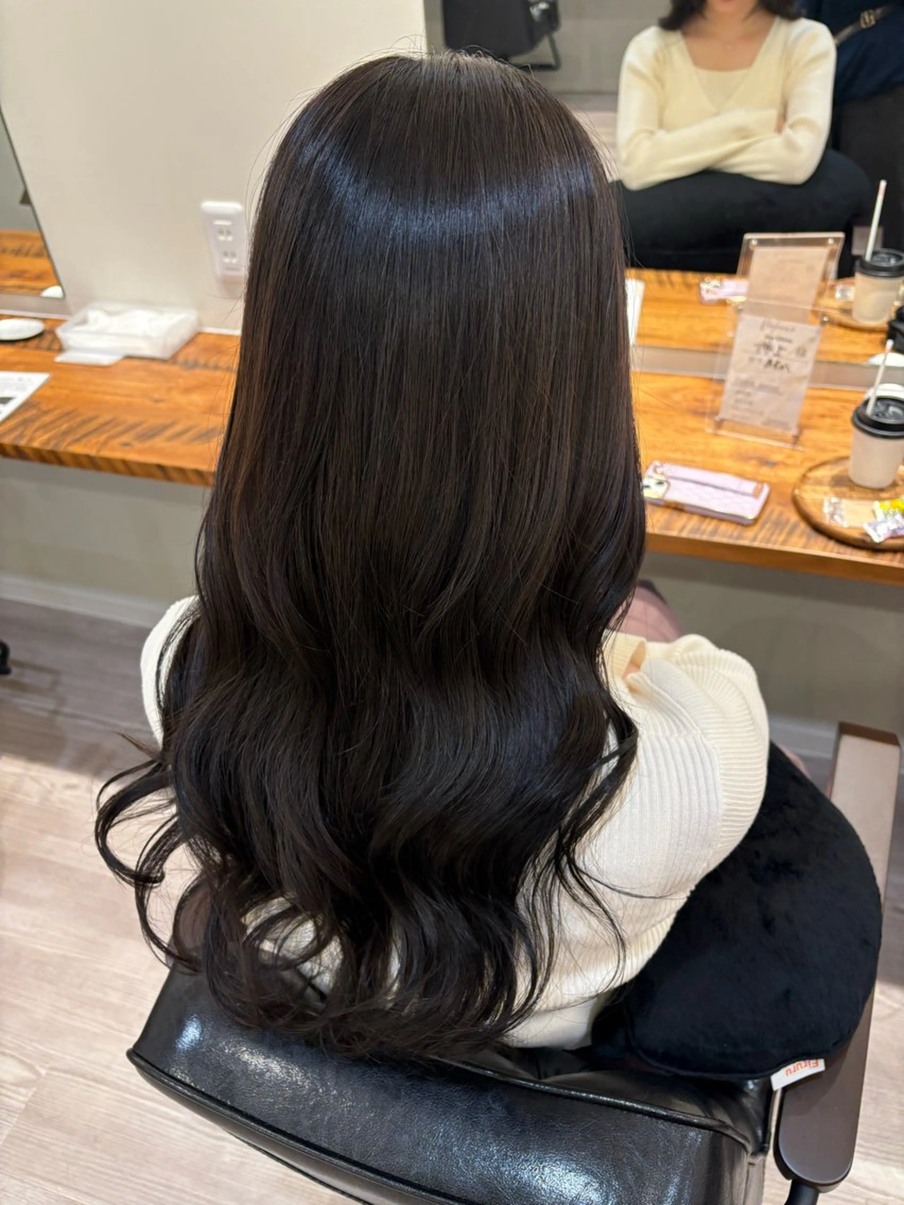 カラー YOLO by diar所属・飯野 ゆめかのヘアスタイル