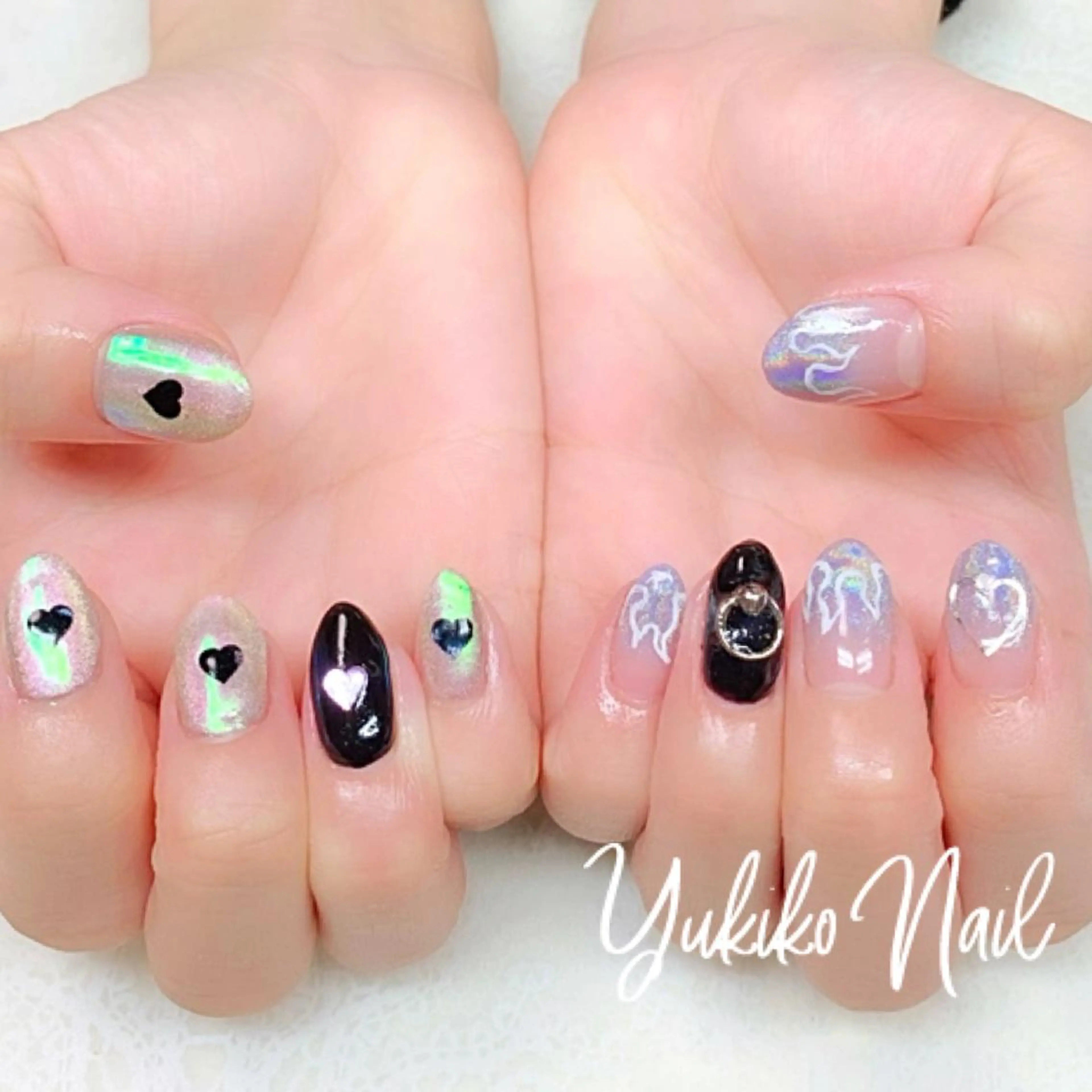 ネイル キラキラネイル マグネットネイル 持ち込み ハンドネイル ユキコ ネイルのネイルデザイン