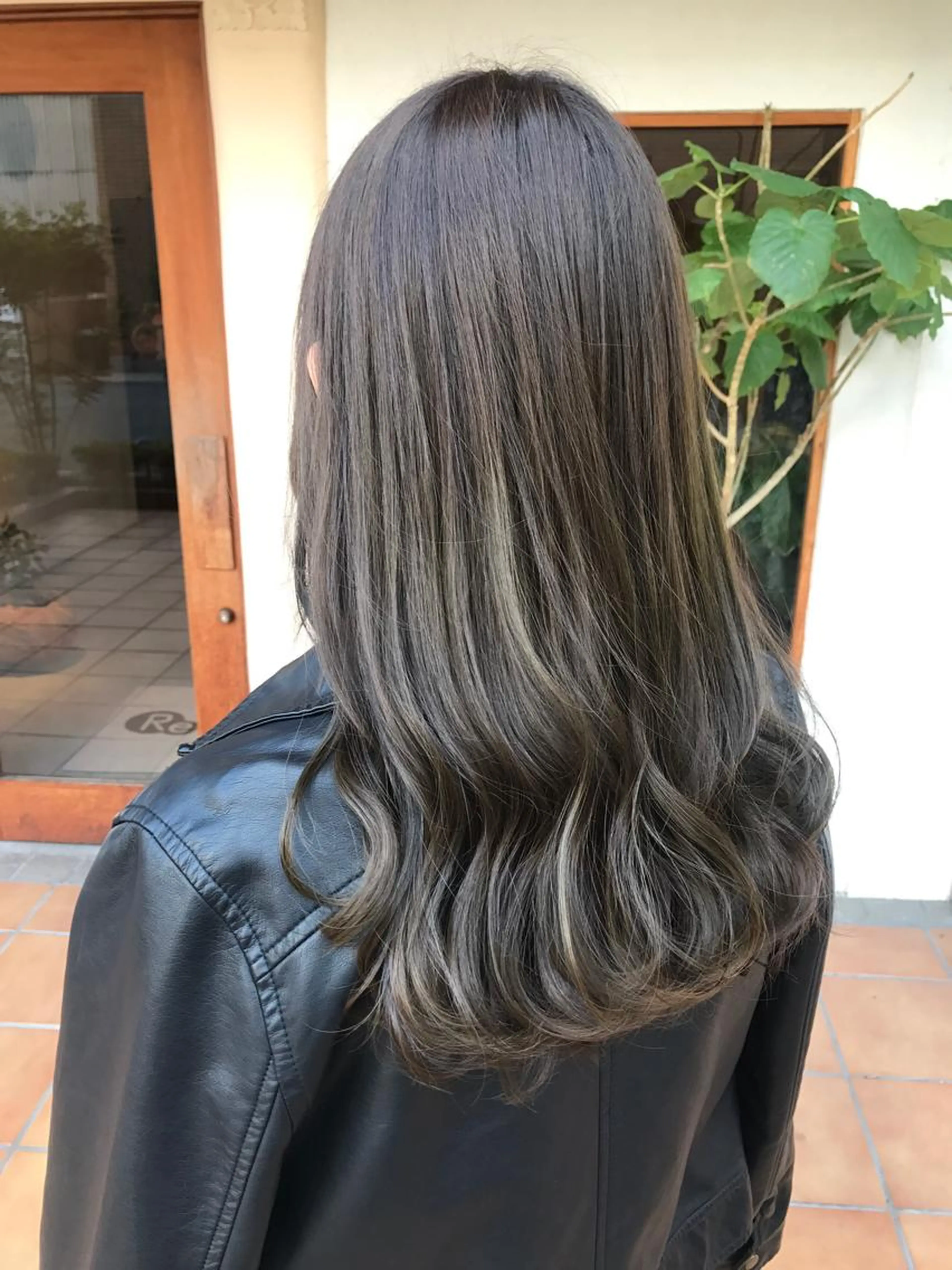 【ミニモ学割限定クーポン👩🎓🧑🎓】カラー+ケアトリートメント¥4900の写真