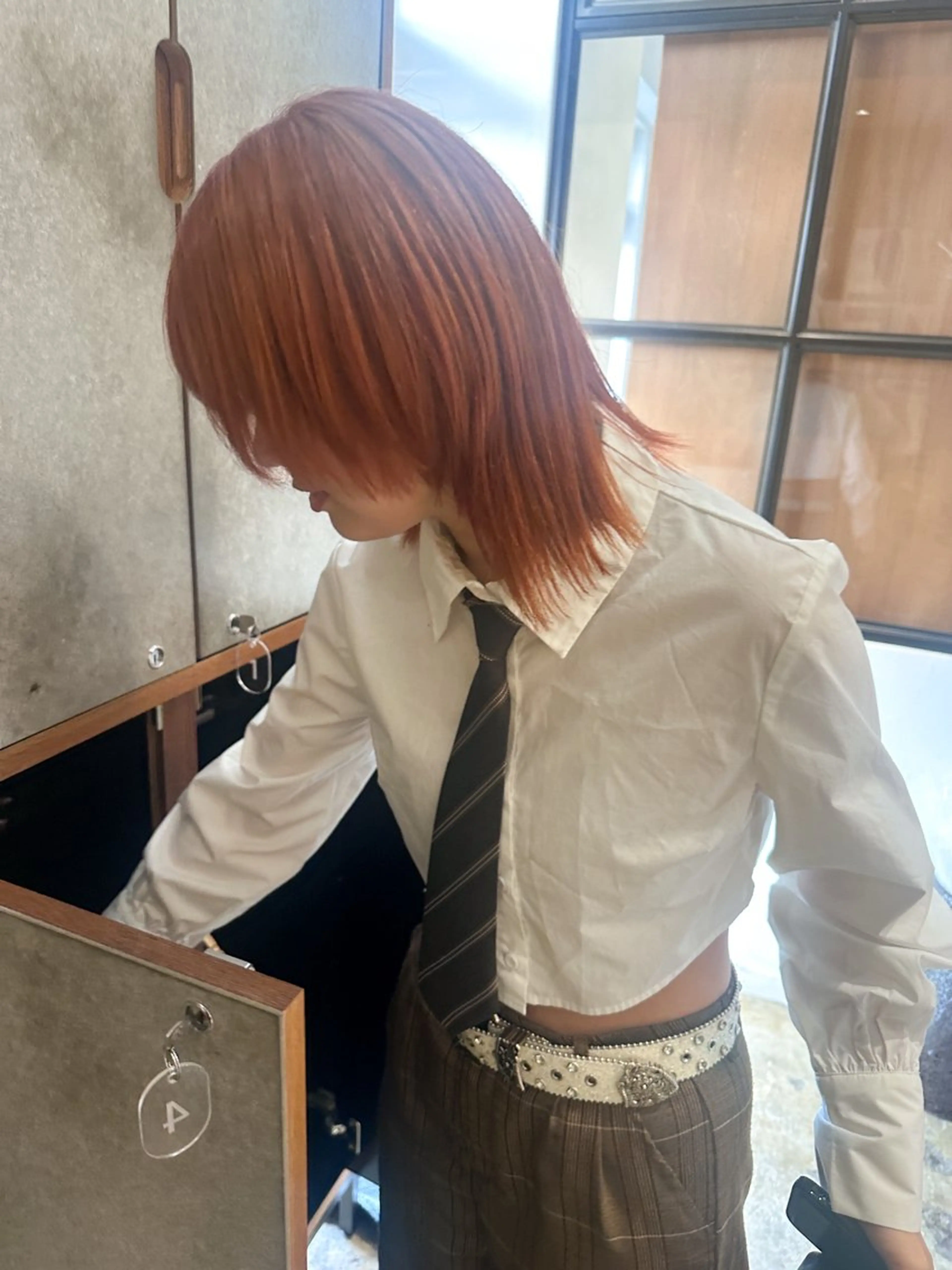 カラー オレンジ YUI/レイヤー/ ハッシュカットのヘアスタイル