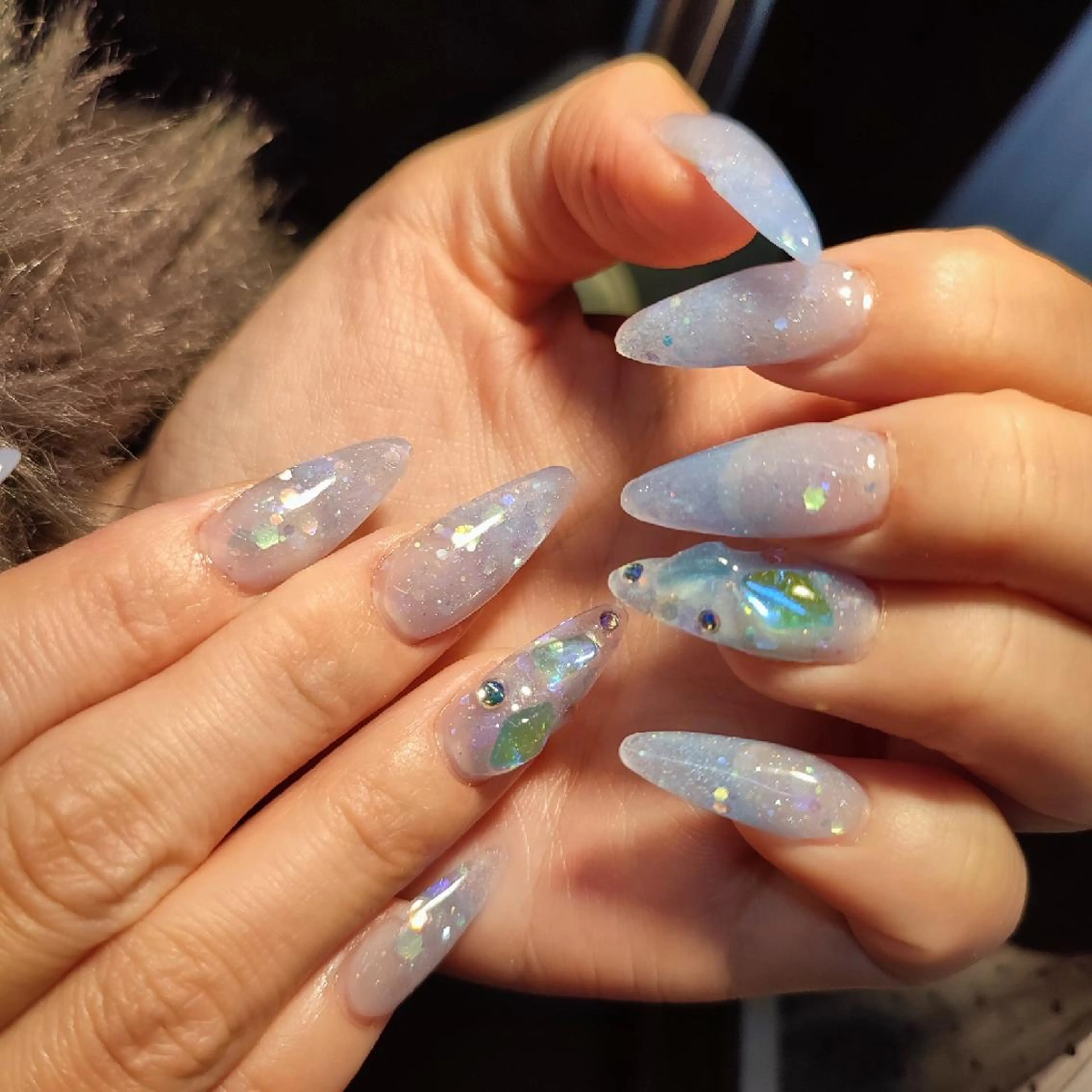 ネイル ハンドネイル RUNWAY 　　の眉毛・アイブロウイメージ