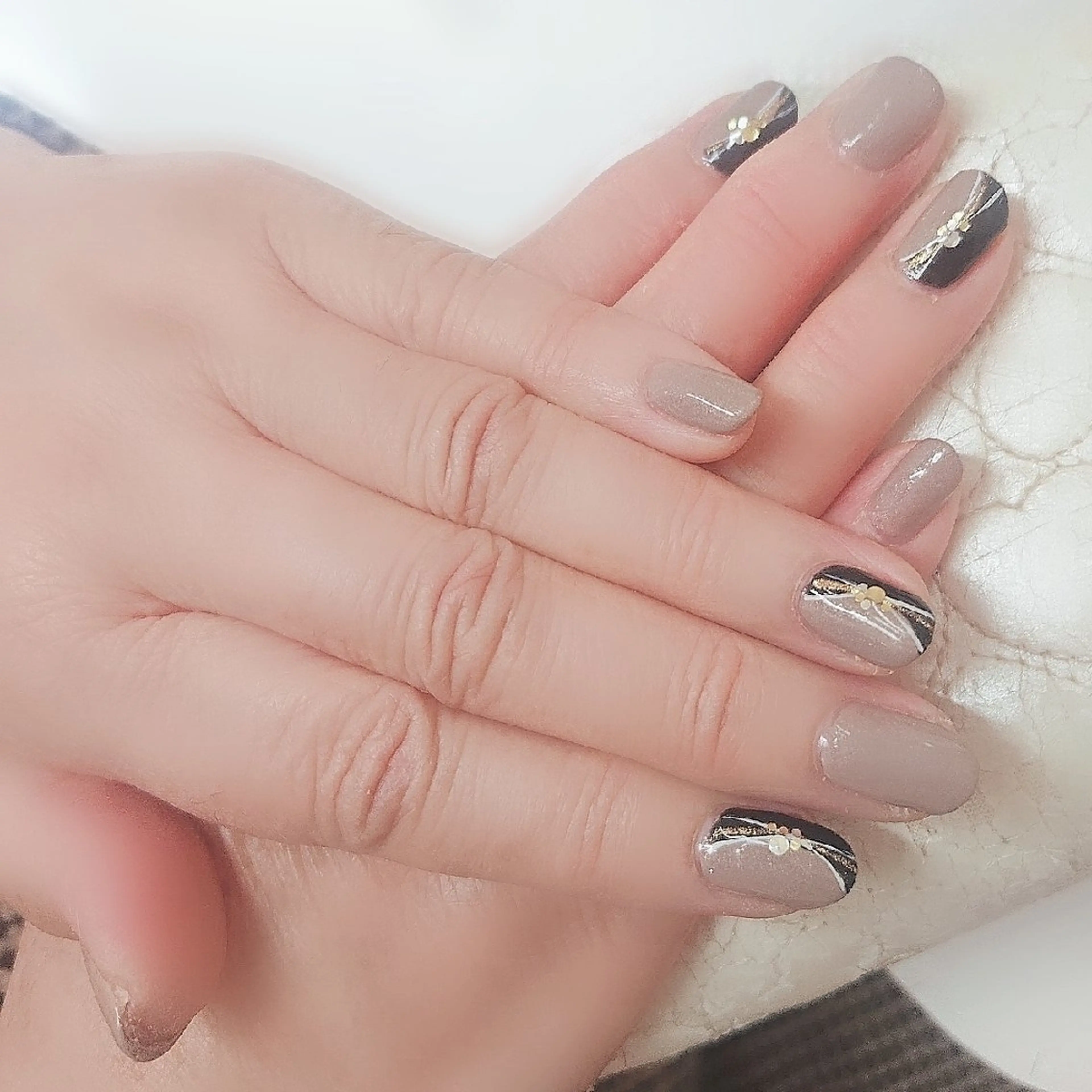 ネイル ゴールド ハンドネイル 黒浜 ちなみのネイルデザイン