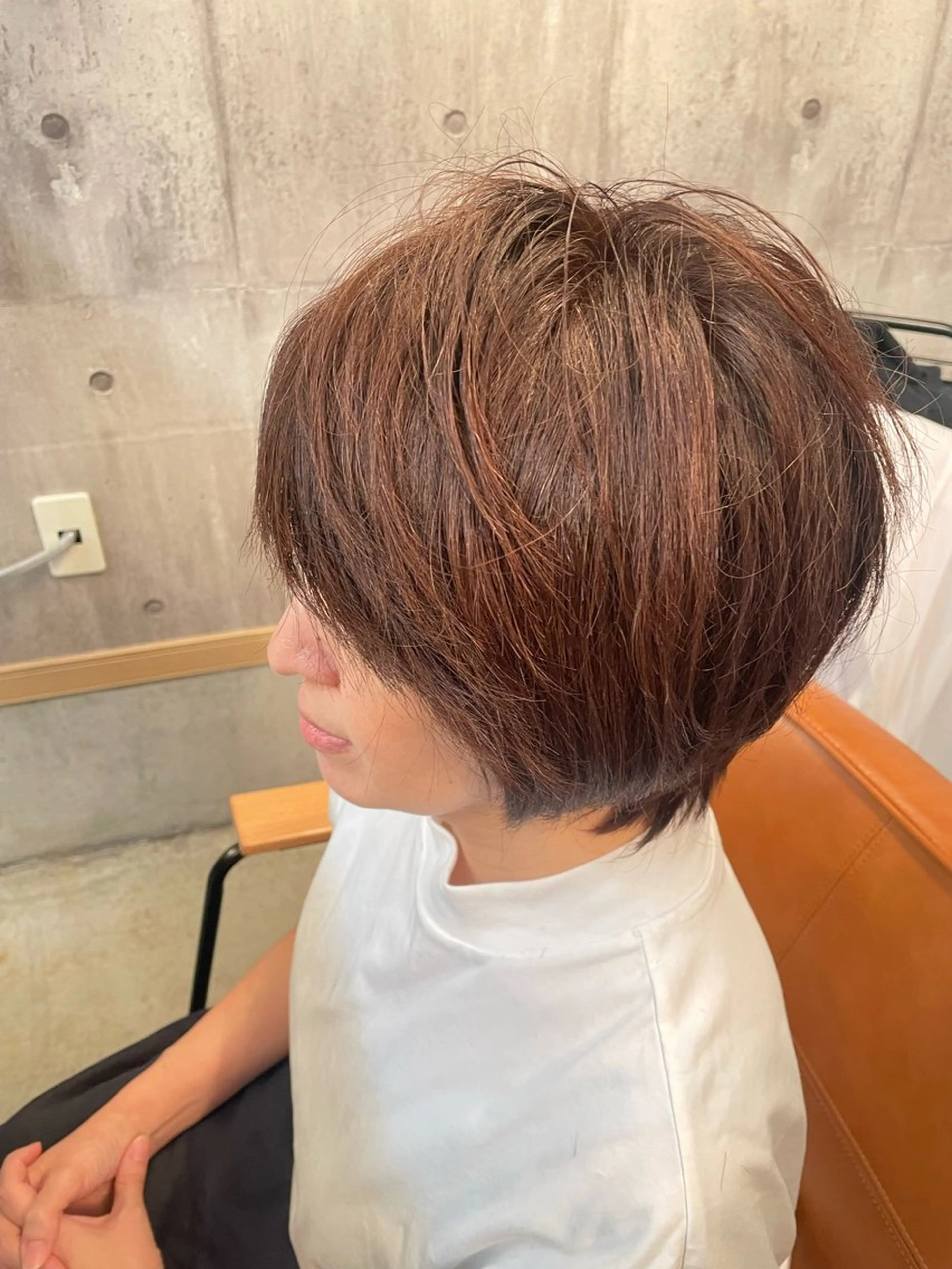 ショート カラー ショートレイヤー ブラウンカラー レイヤーカット ショートヘア SALON DE HANOKA所属・佐藤 典子のヘアスタイル