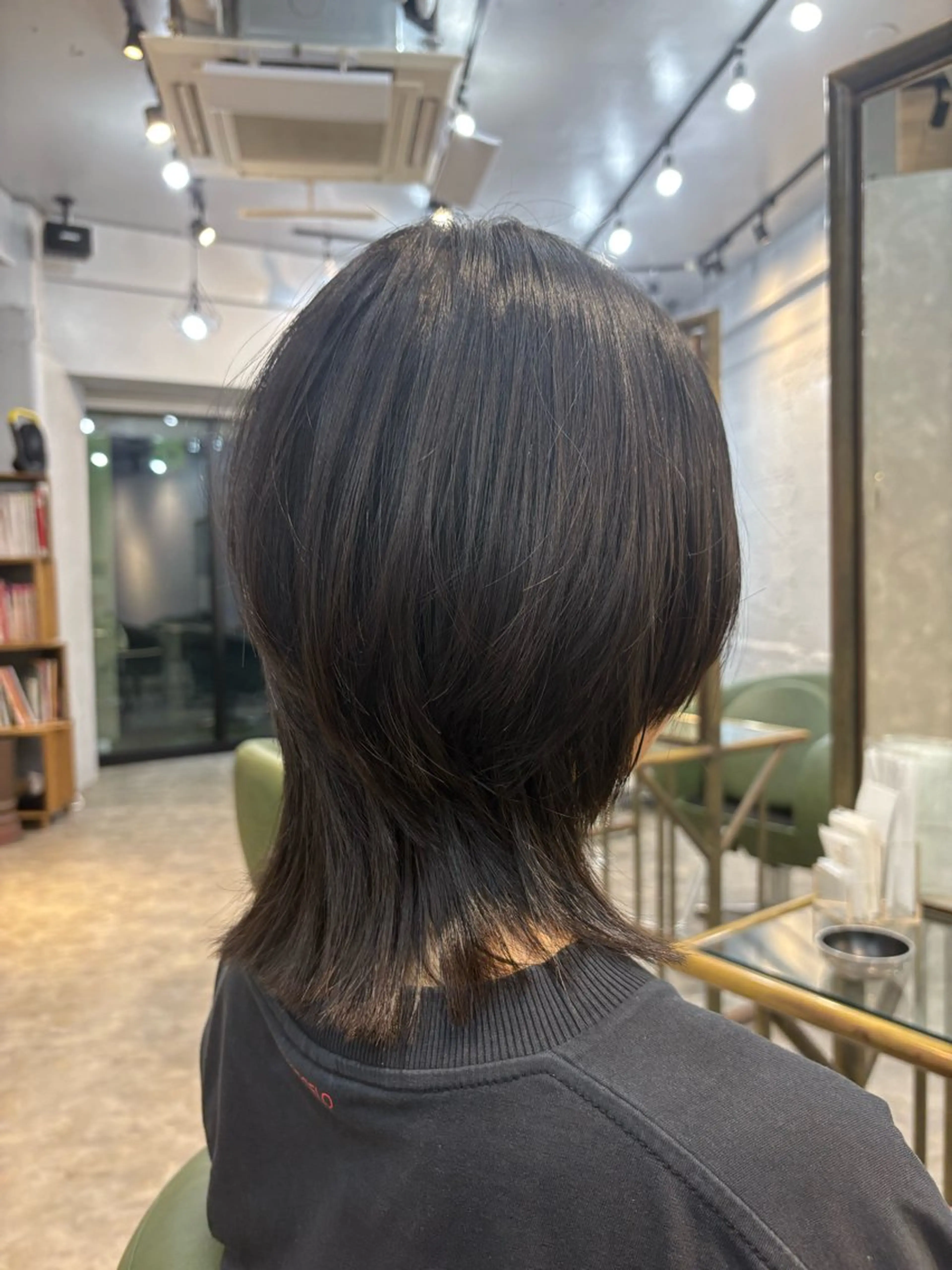 ミディアム ウルフカット MERRY チネンヨシトのヘアスタイル