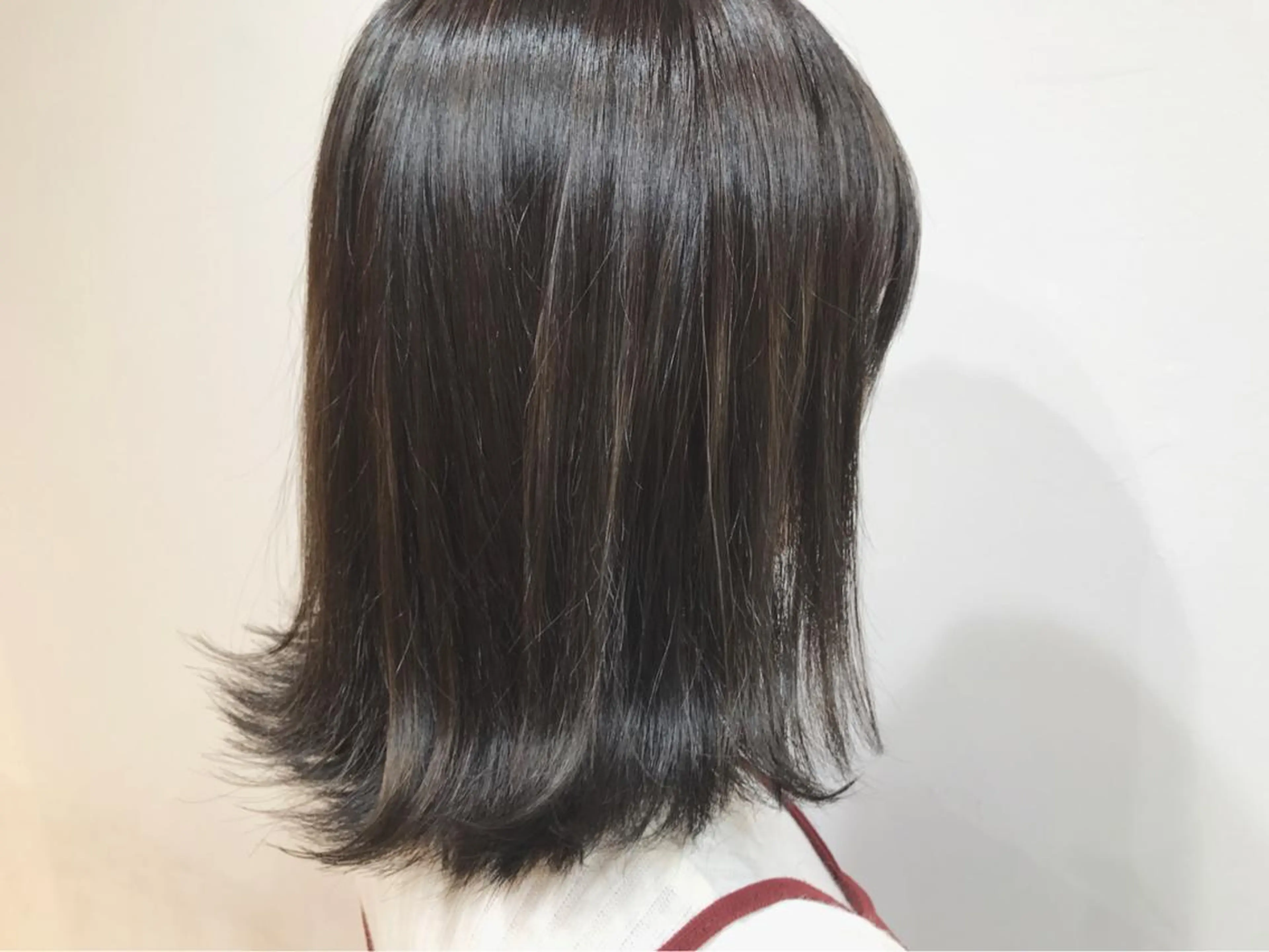 ミディアム カラー アッシュ ハイライトカラー ハイライト ヒロミ/アレンジ/ アンニュイ/透け感のヘアスタイル