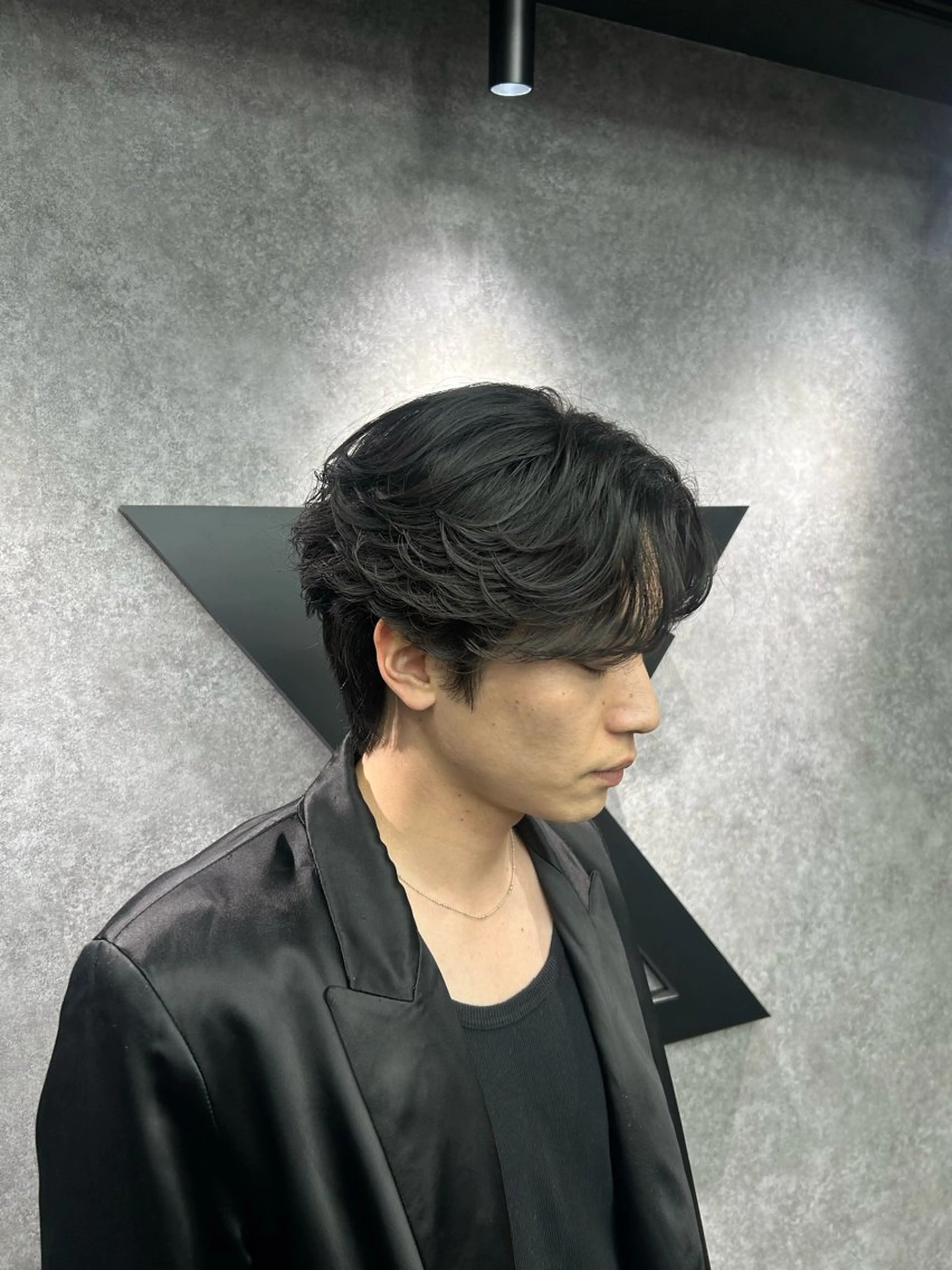 パーマ メンズ メンズブリーチ フェザーパーマ メンズハイトーン メンズパーマ プードルパーマ カット パーマ ヘアセット パーマ支持率No.1 ❤️🔥安成弾のヘアスタイル