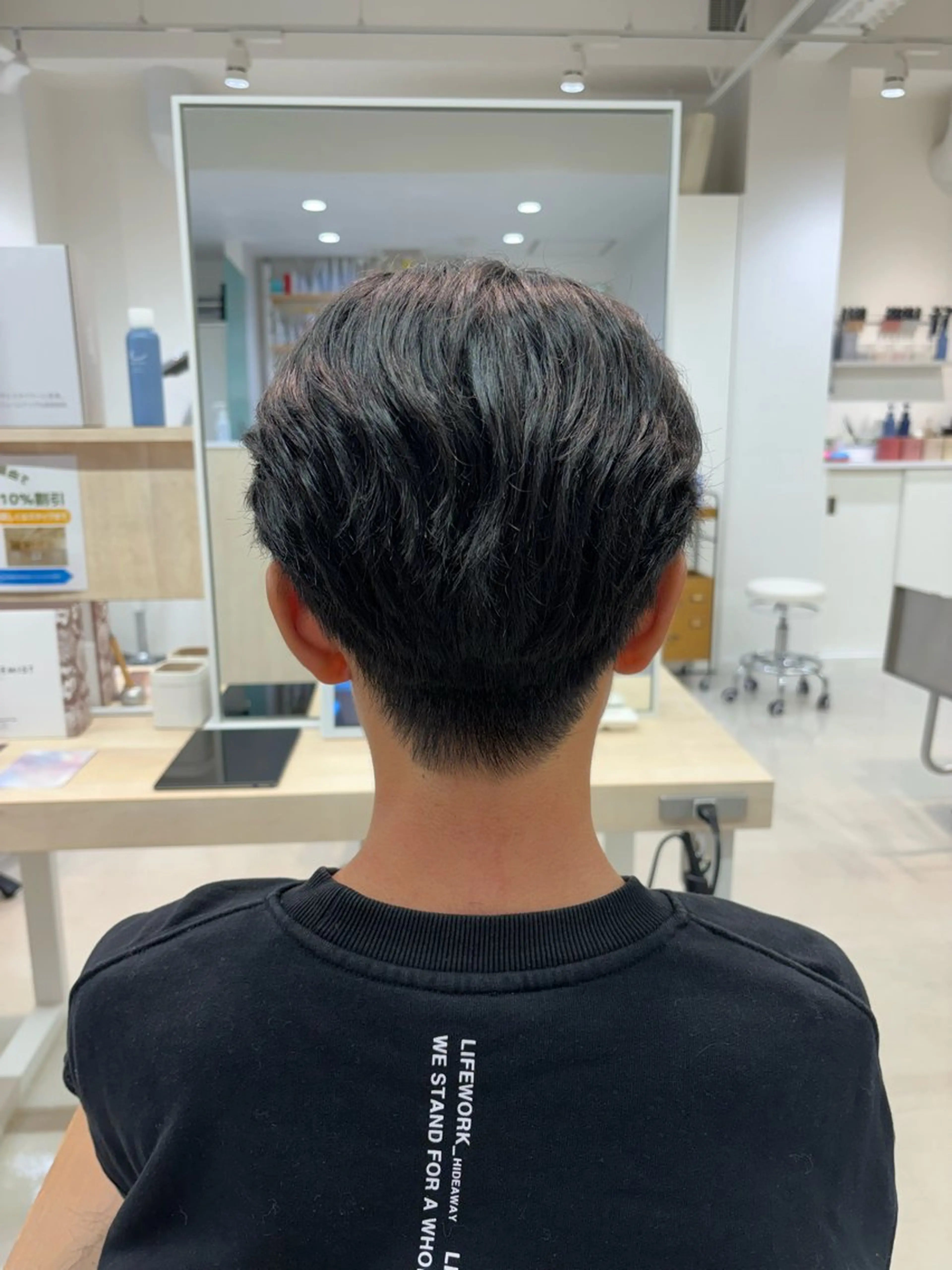 メンズ ビジネス フェードカット マッシュ スキンフェード ツーブロック メンズパーマ/ スパイキー/フェードのヘアスタイル