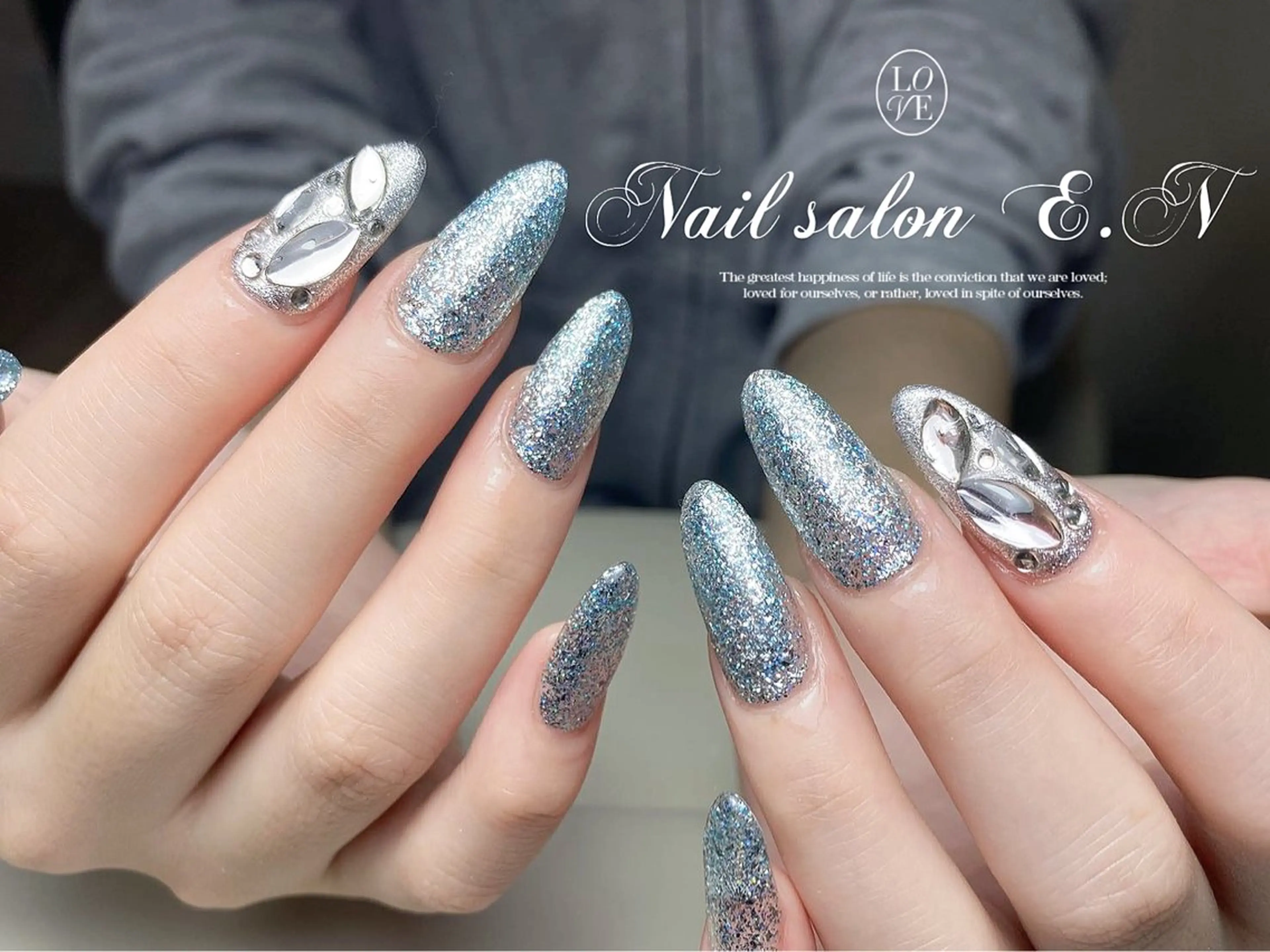 ネイル アートネイル オーロラネイル ガーリー キラキラネイル 韓国ネイル E.N🦋 長さ出し/持ち込みのネイルデザイン