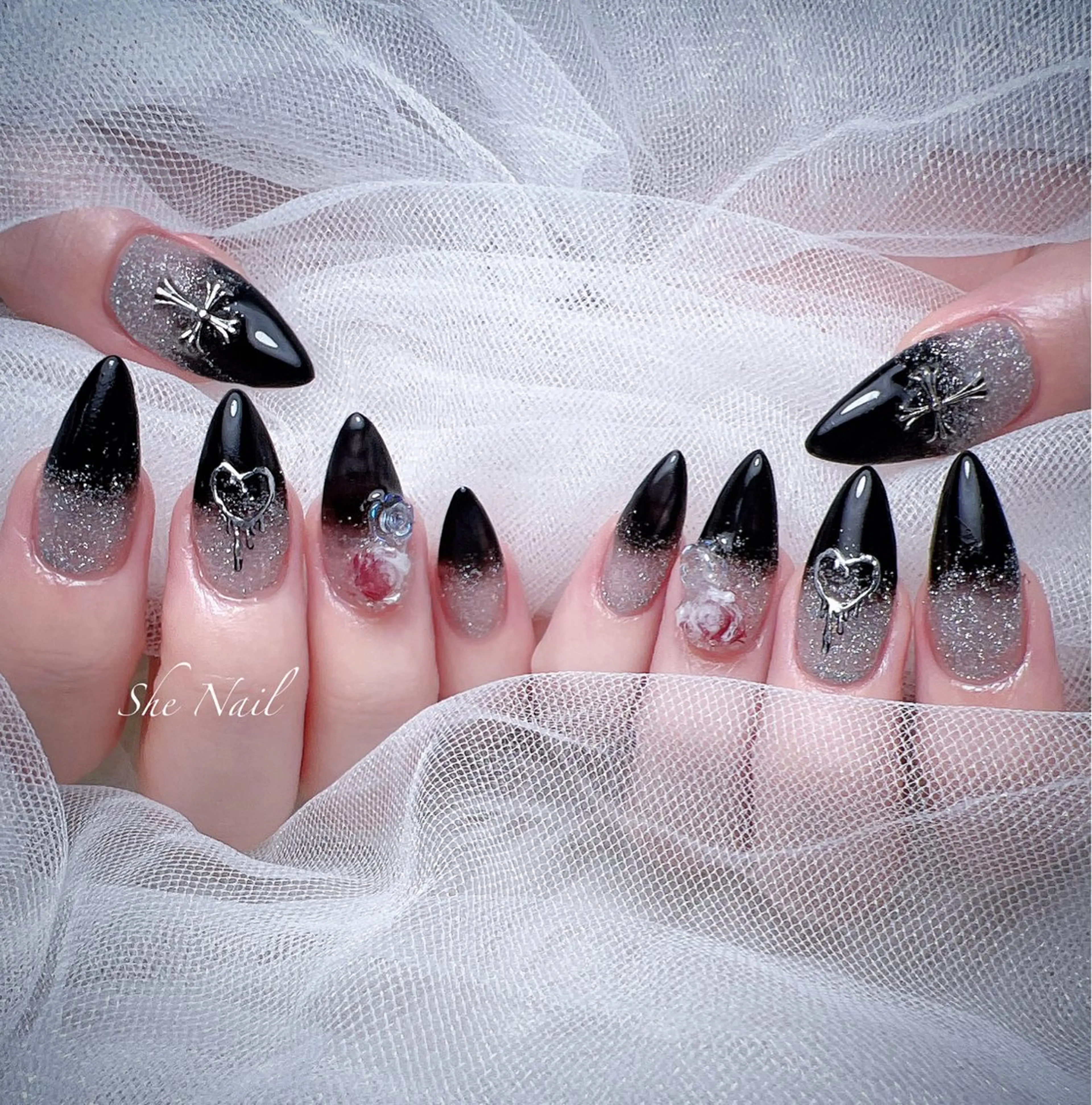 ネイル チークネイル 長さ出し フラッシュネイル グラデーション 持ち込み ハンドネイル She   Nail所属・ISA_ BELLAのネイルデザイン