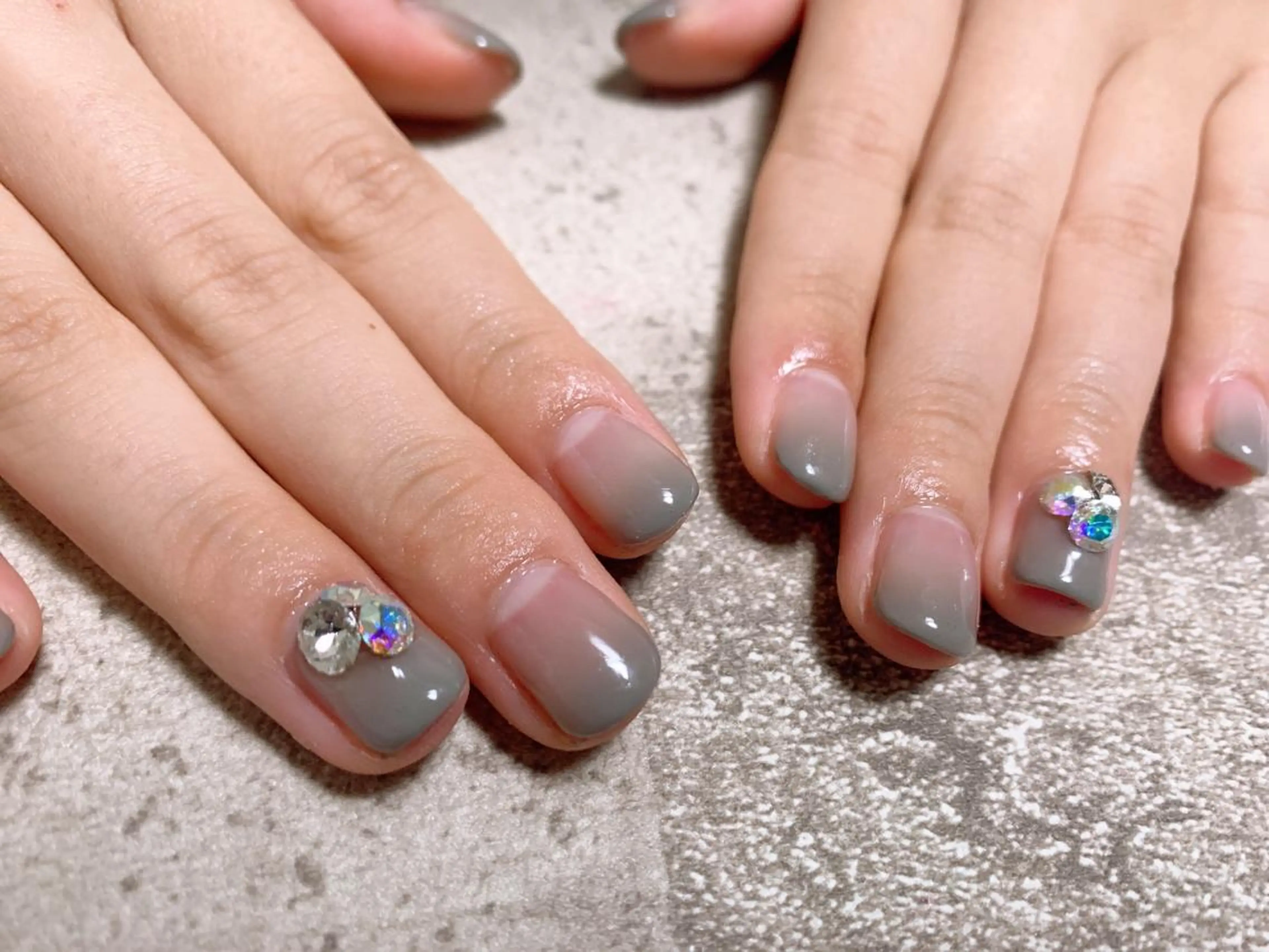 ネイル ストーンネイル kikinail 溝の口のネイルデザイン