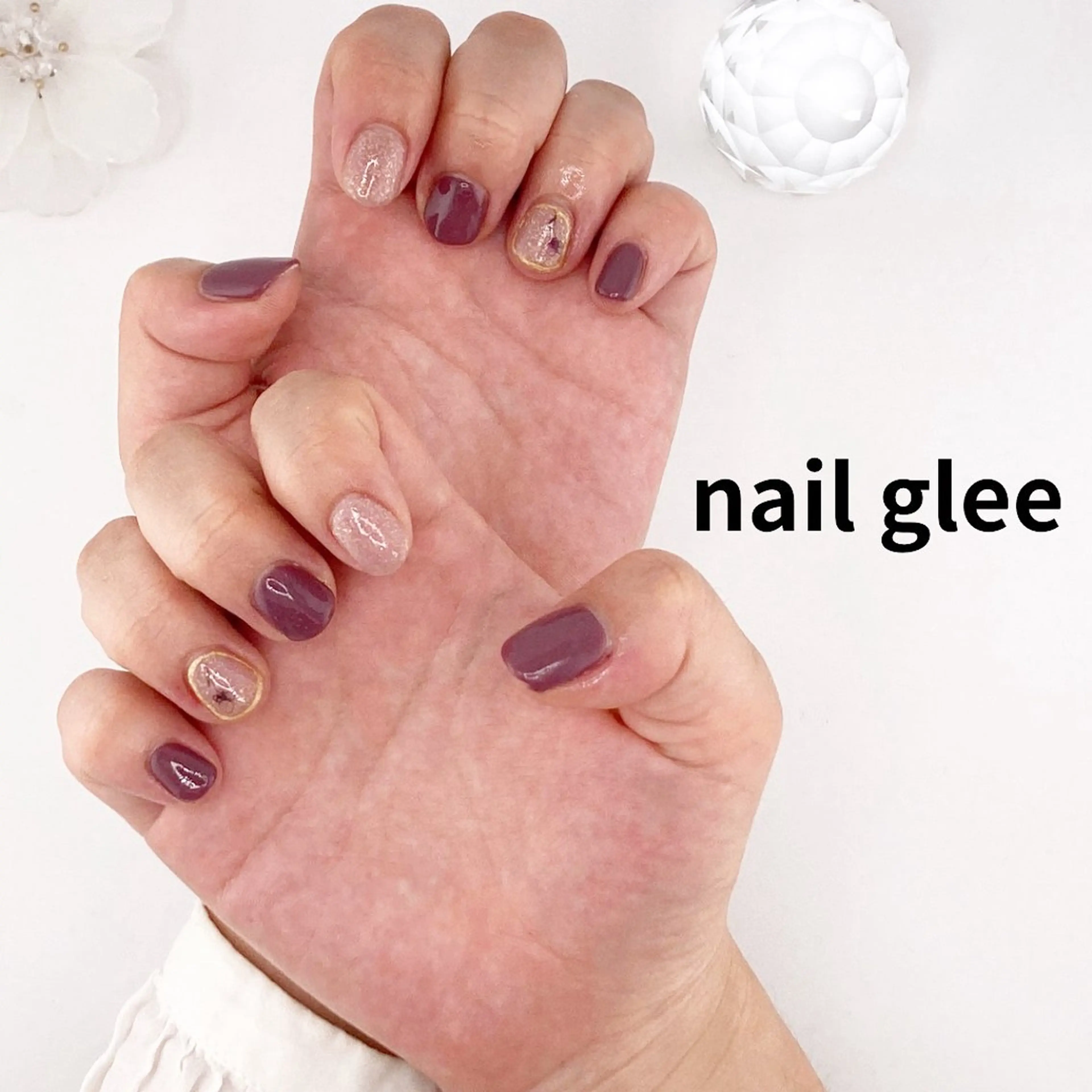 ミディアム ハンドネイル RISA nail gleeのネイルデザイン