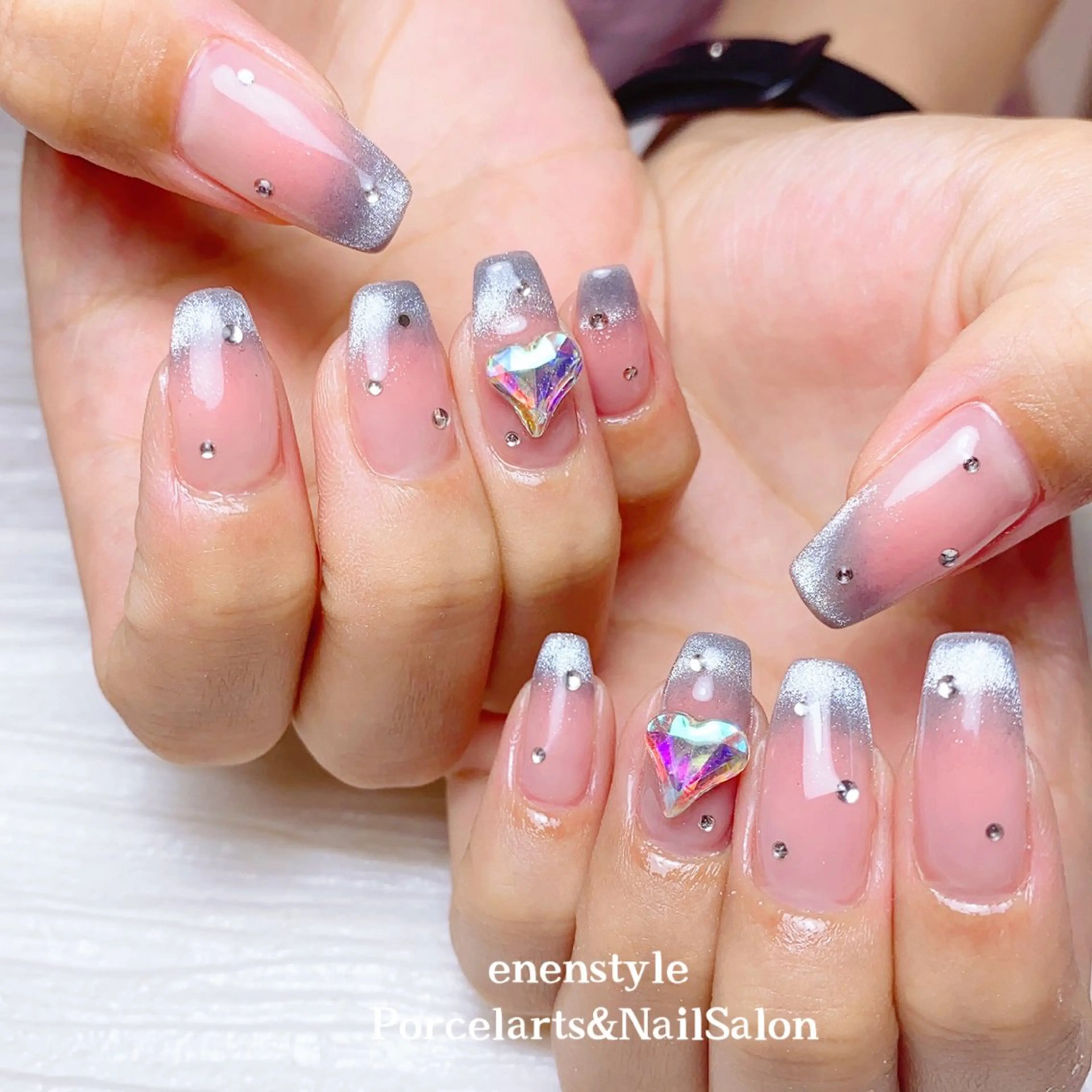 ネイル 👑enen style👑のネイルデザイン