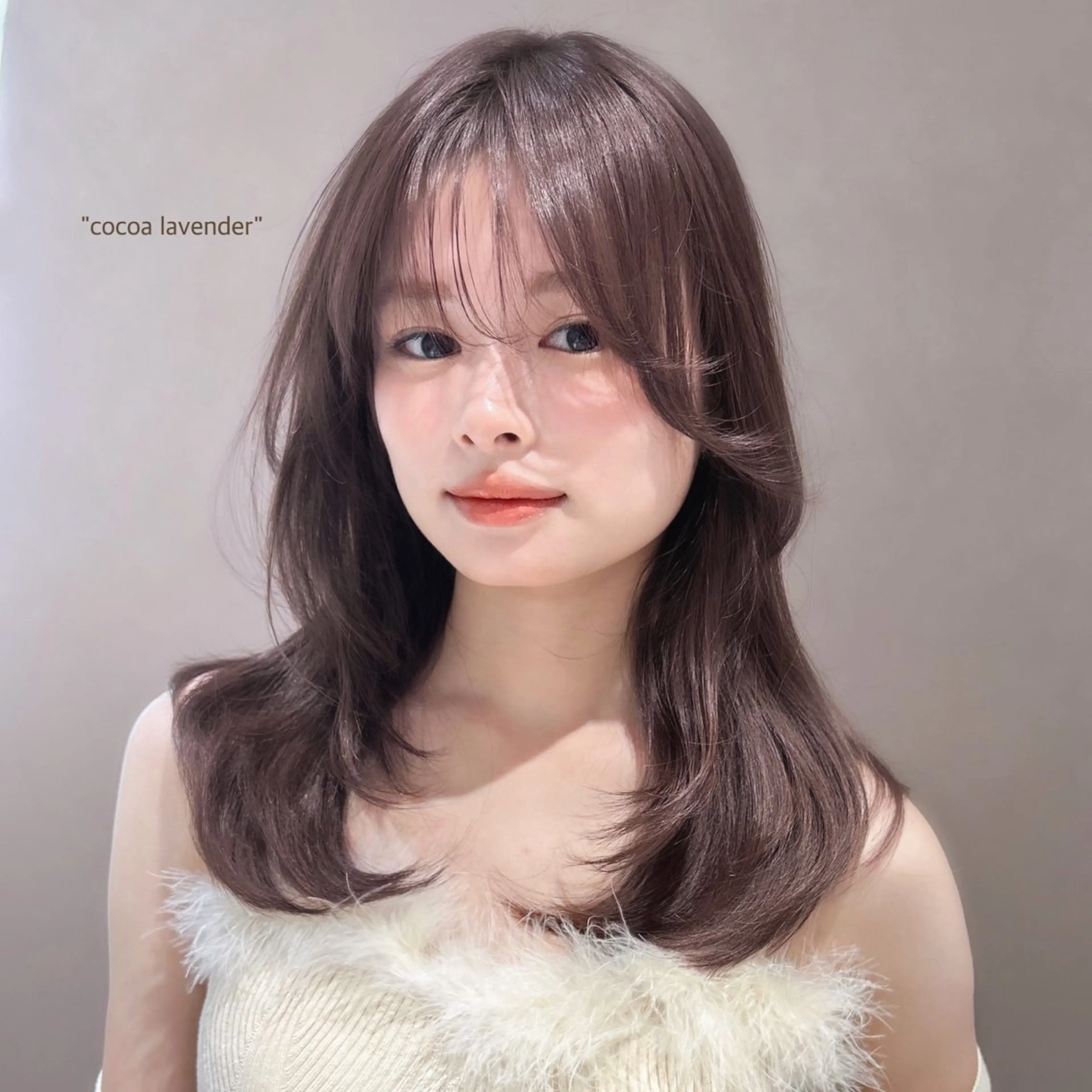 ミディアム カラー ラベンダーカラー レイヤーカット ミディアムヘア Chifumiのヘアスタイル