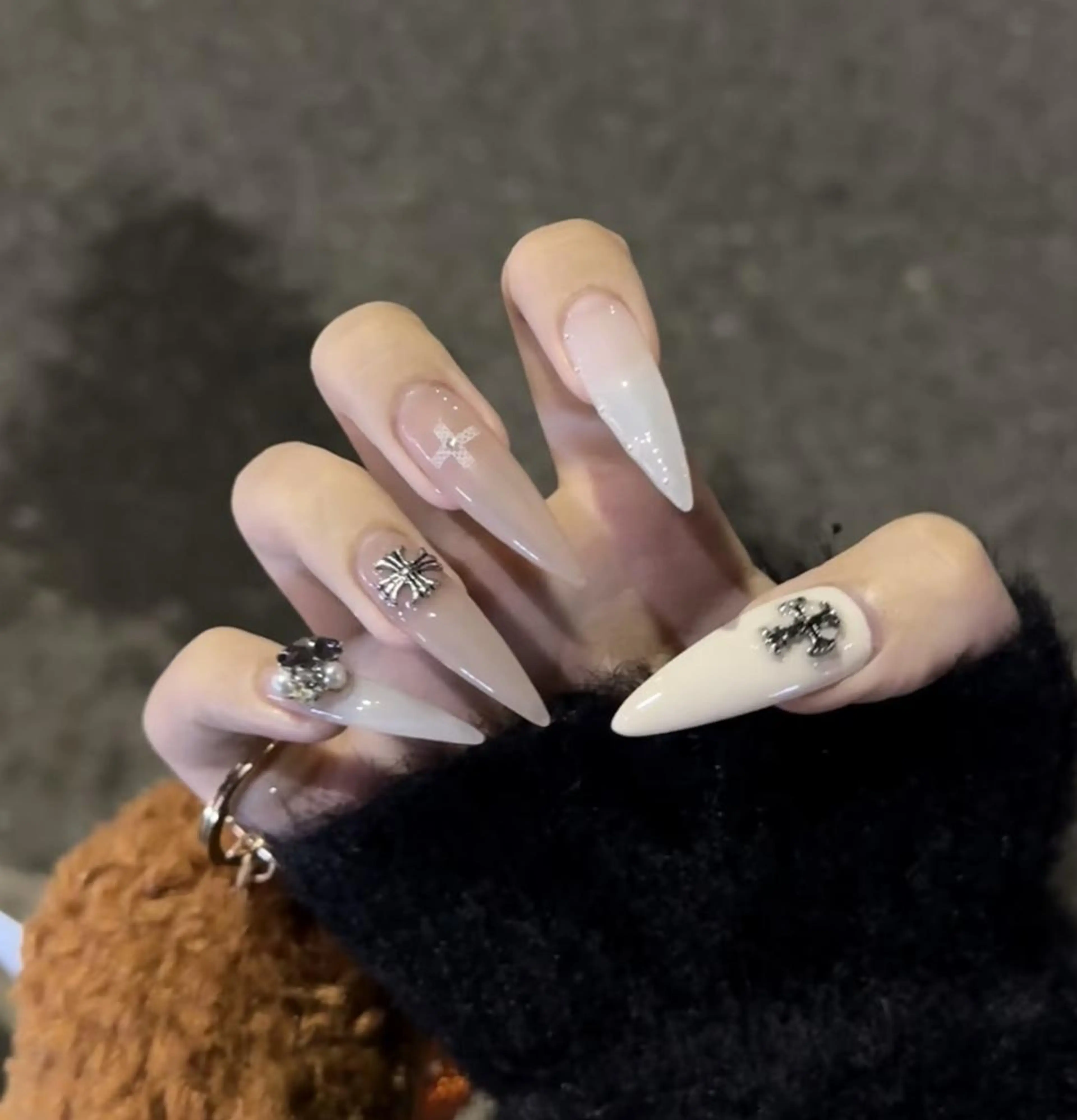 ネイル ハンドネイル ハンドケア 🍑 momo_nailのネイルデザイン