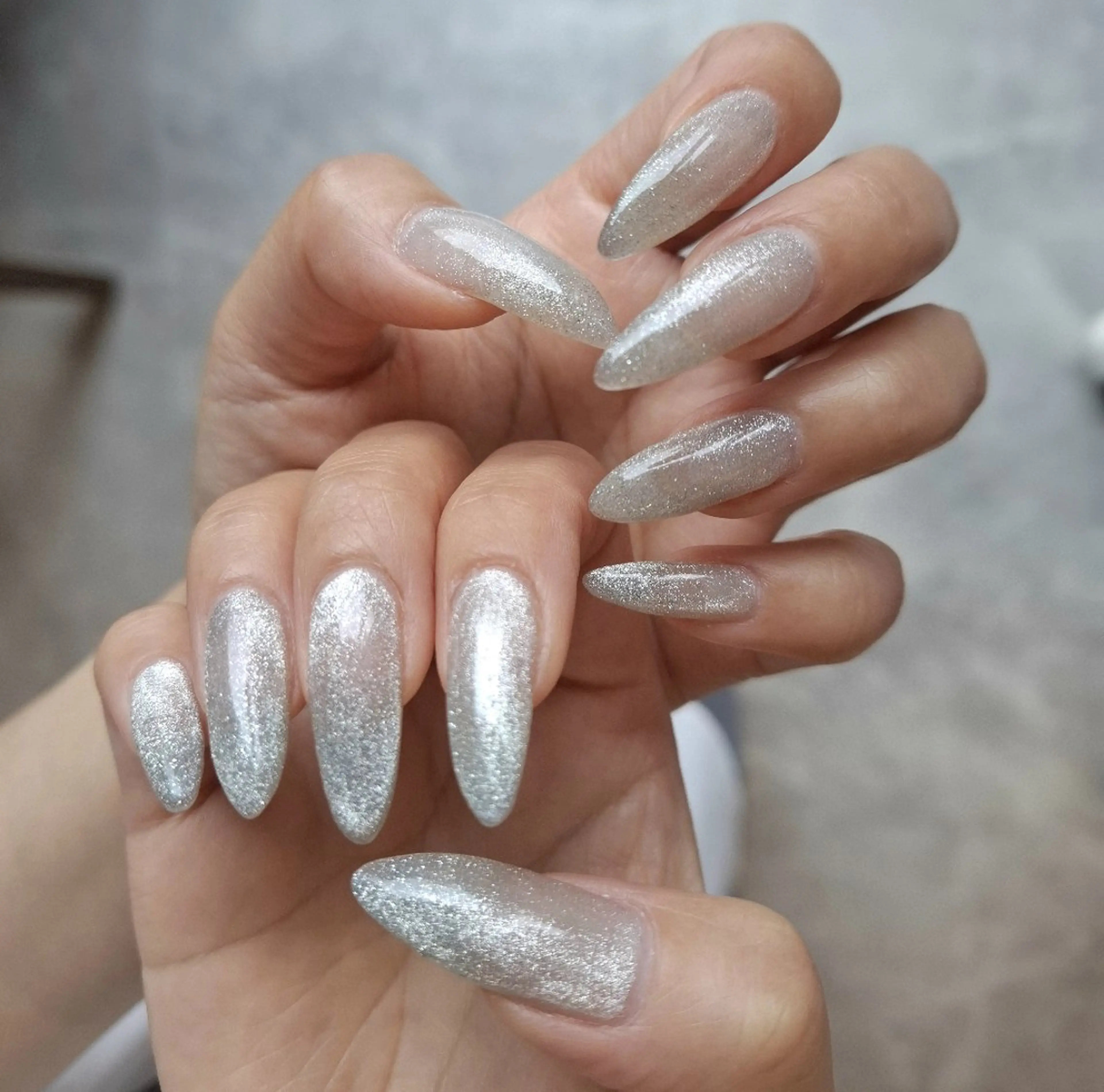 ネイル KURONOSUHAIRDESIGN所属・岡林 えりのネイルデザイン