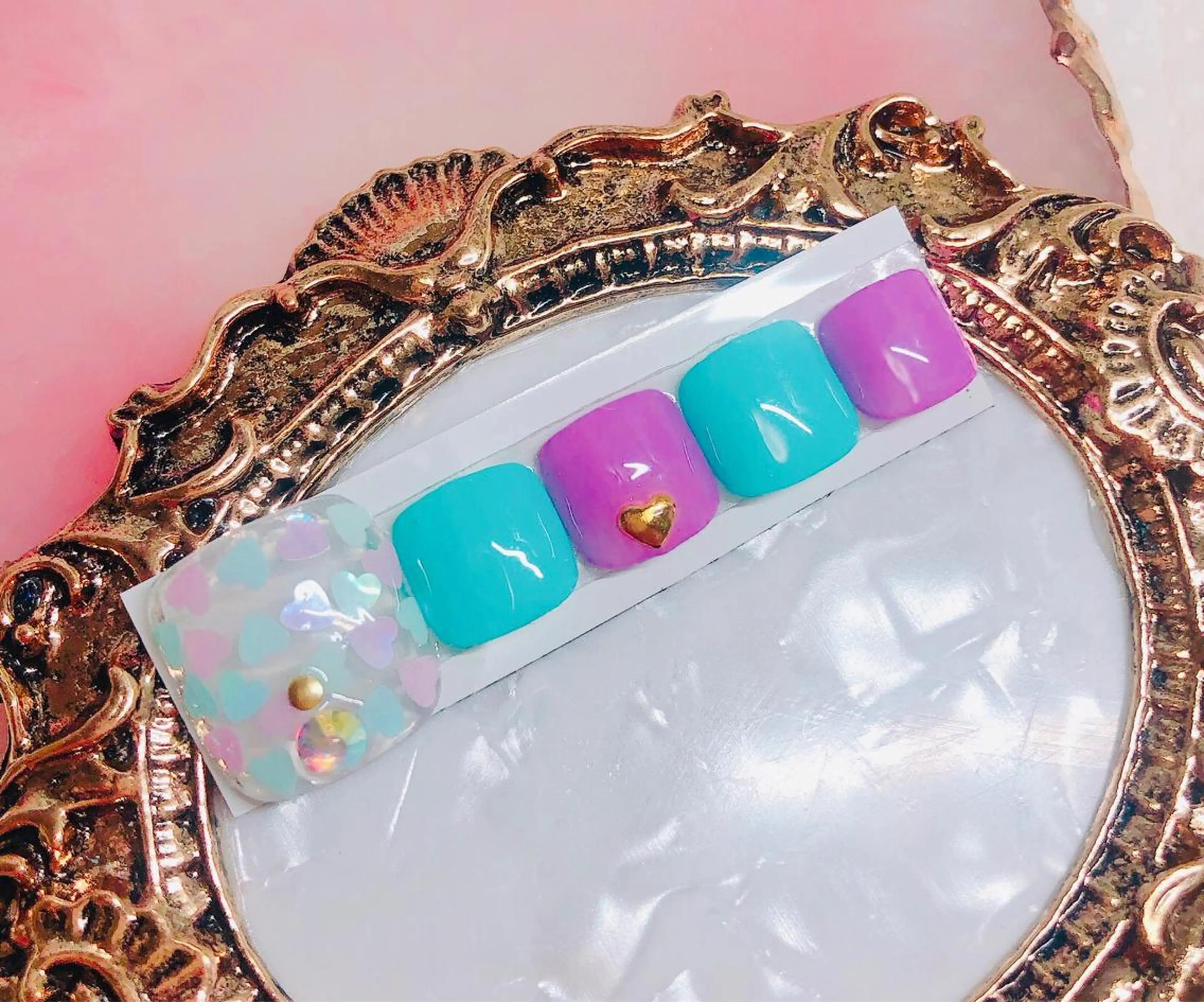 ネイル フットネイル フットネイル CROWN プライベートサロンのネイルデザイン