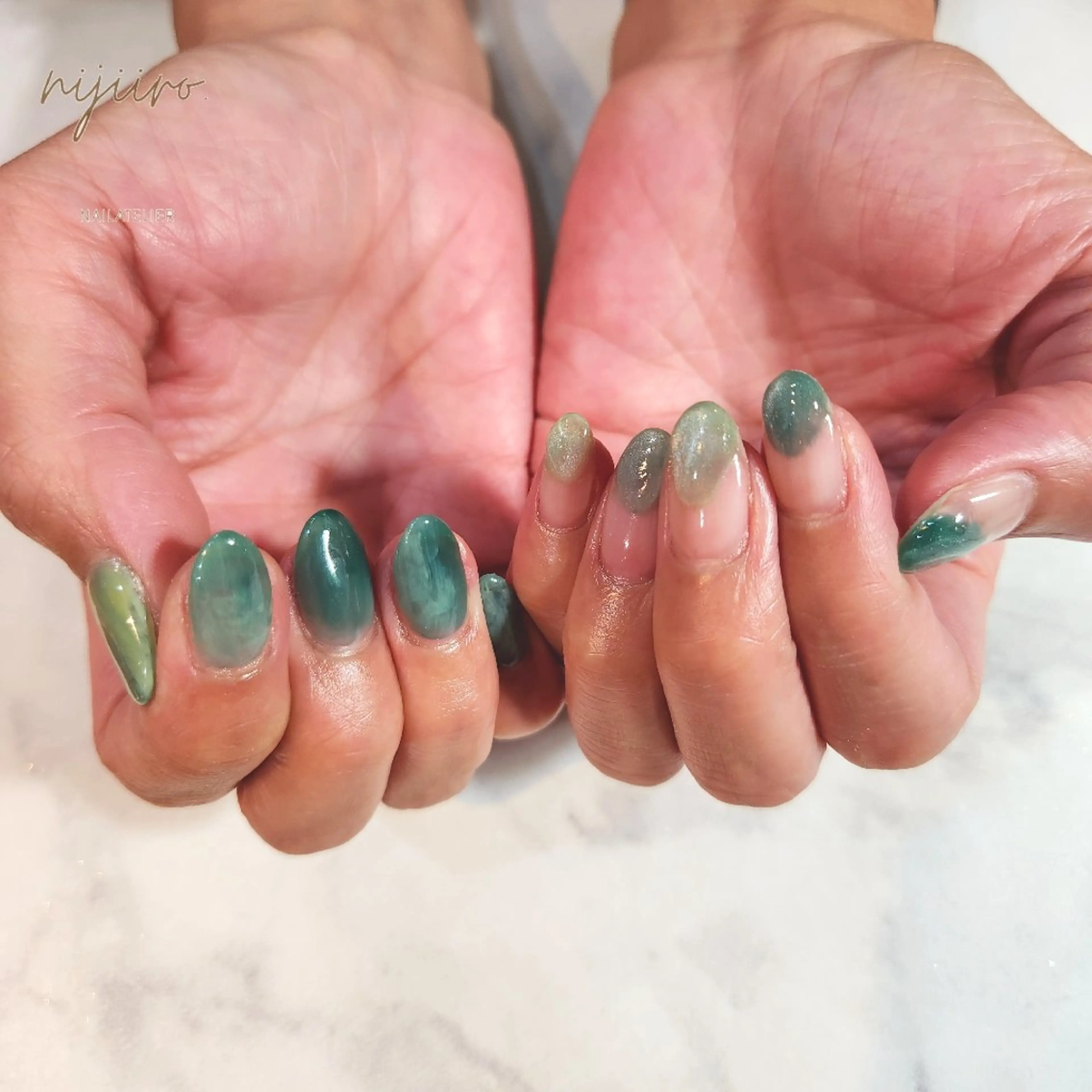 ネイル ハンドネイル nailatelier nijiiro.所属・nijiiro🌈 サトウのネイルデザイン