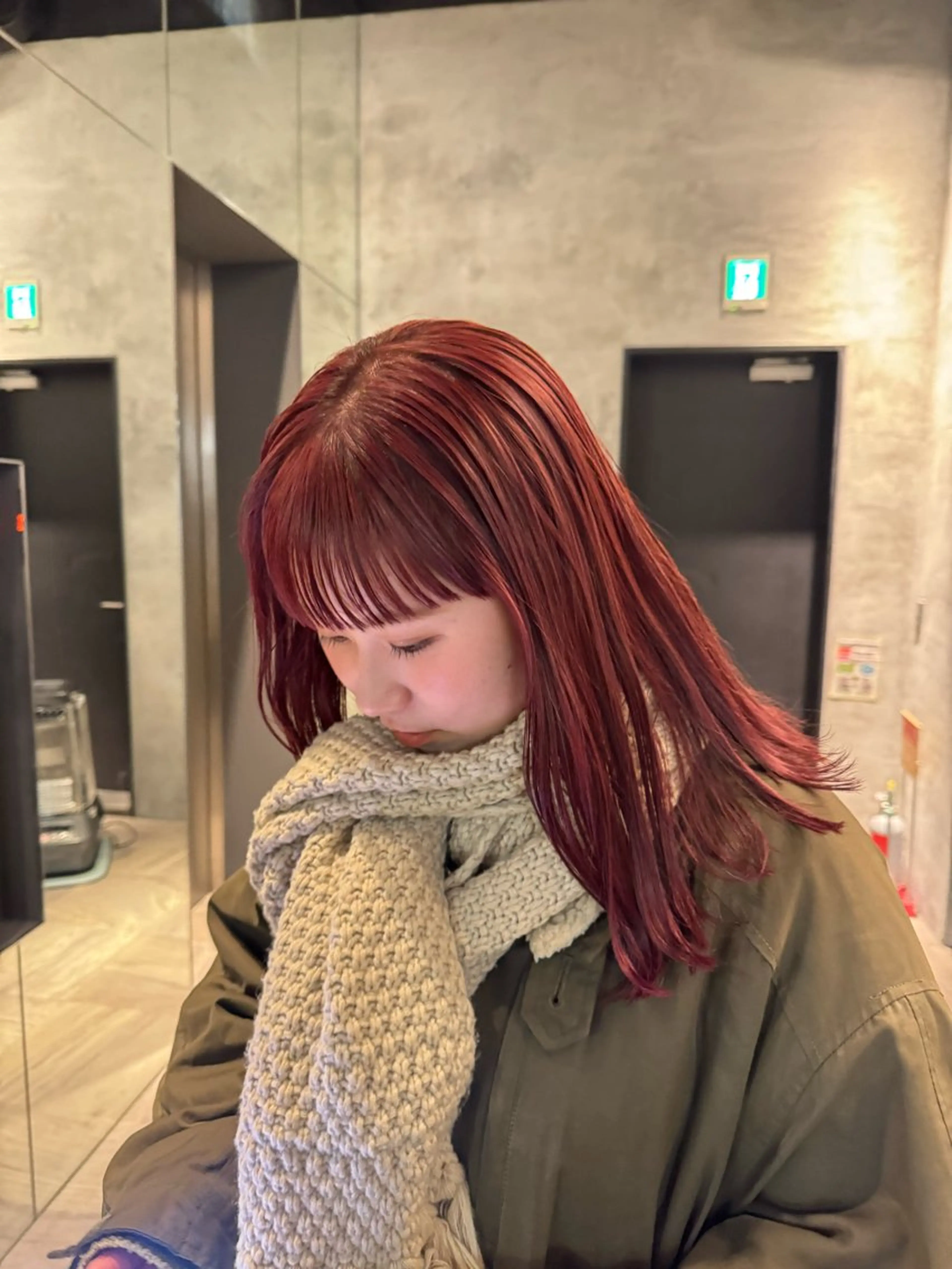 ミディアム カット ヘアカラー トリートメント 艶髪／レイヤー／ 透明感🎀／MARIのヘアスタイル