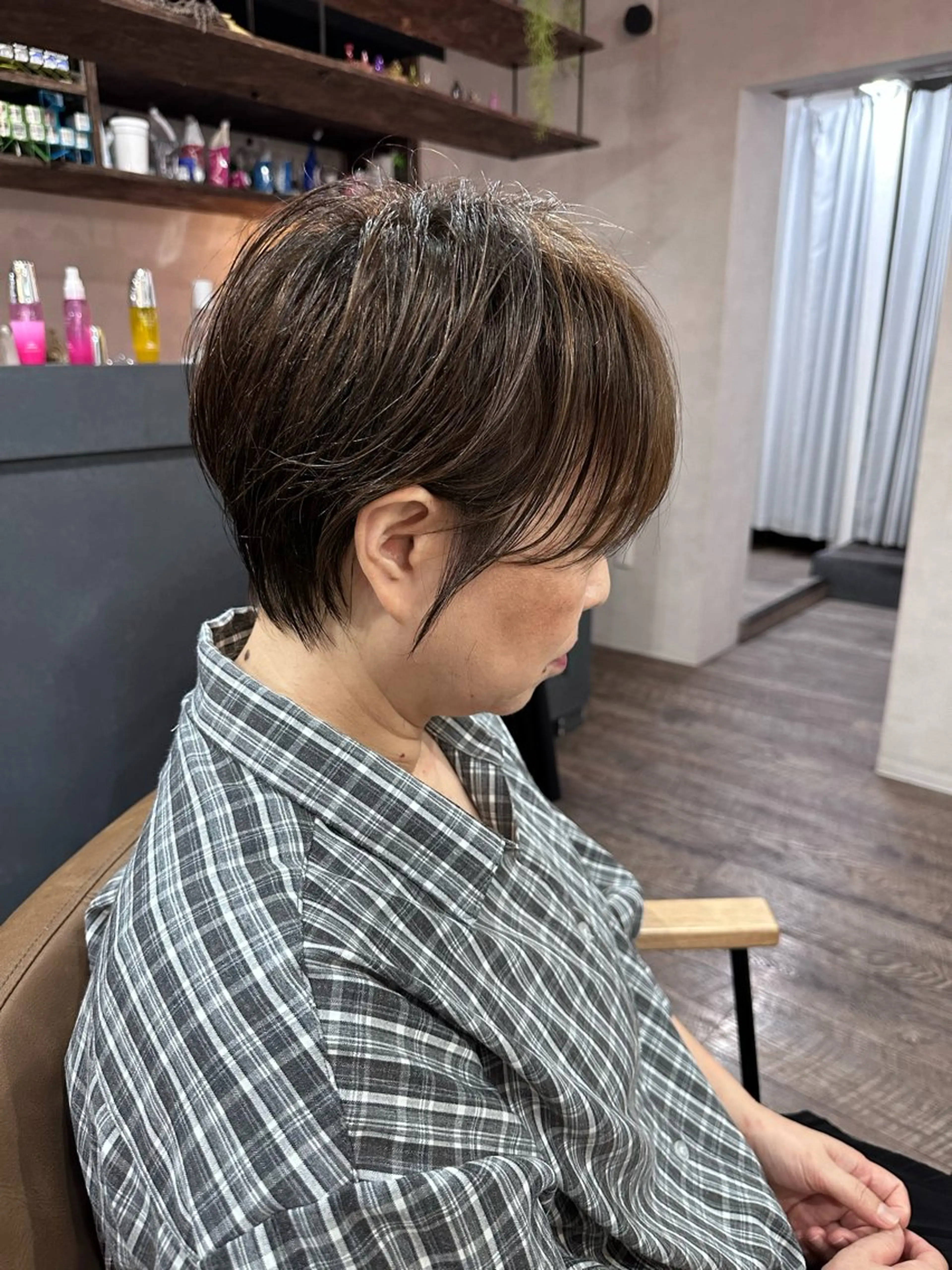 ショート カラー t.hair垂門真吾 曲がる縮毛矯正/ボブのヘアスタイル