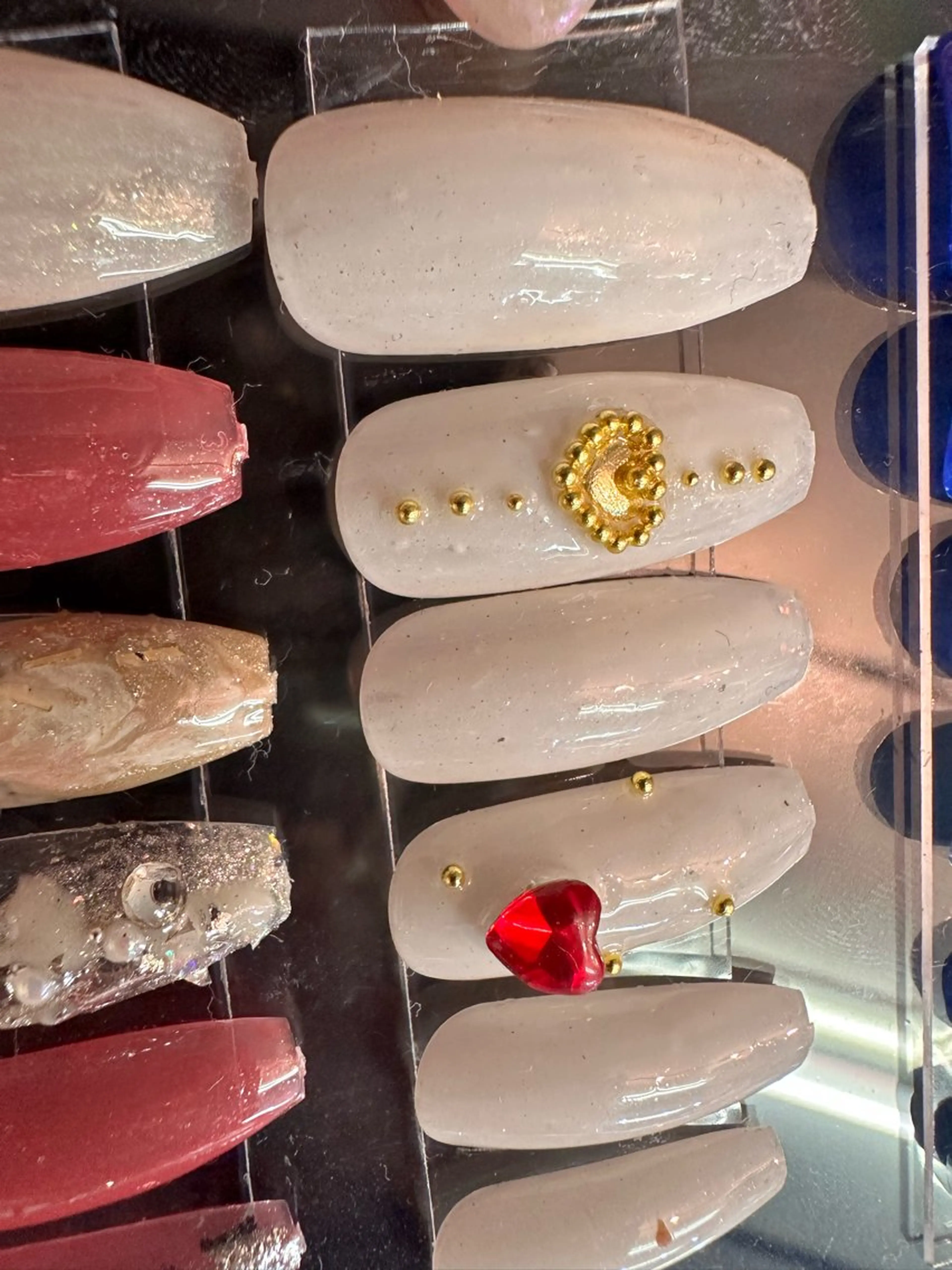 ネイル BROWS/ NAILSの眉毛・アイブロウイメージ