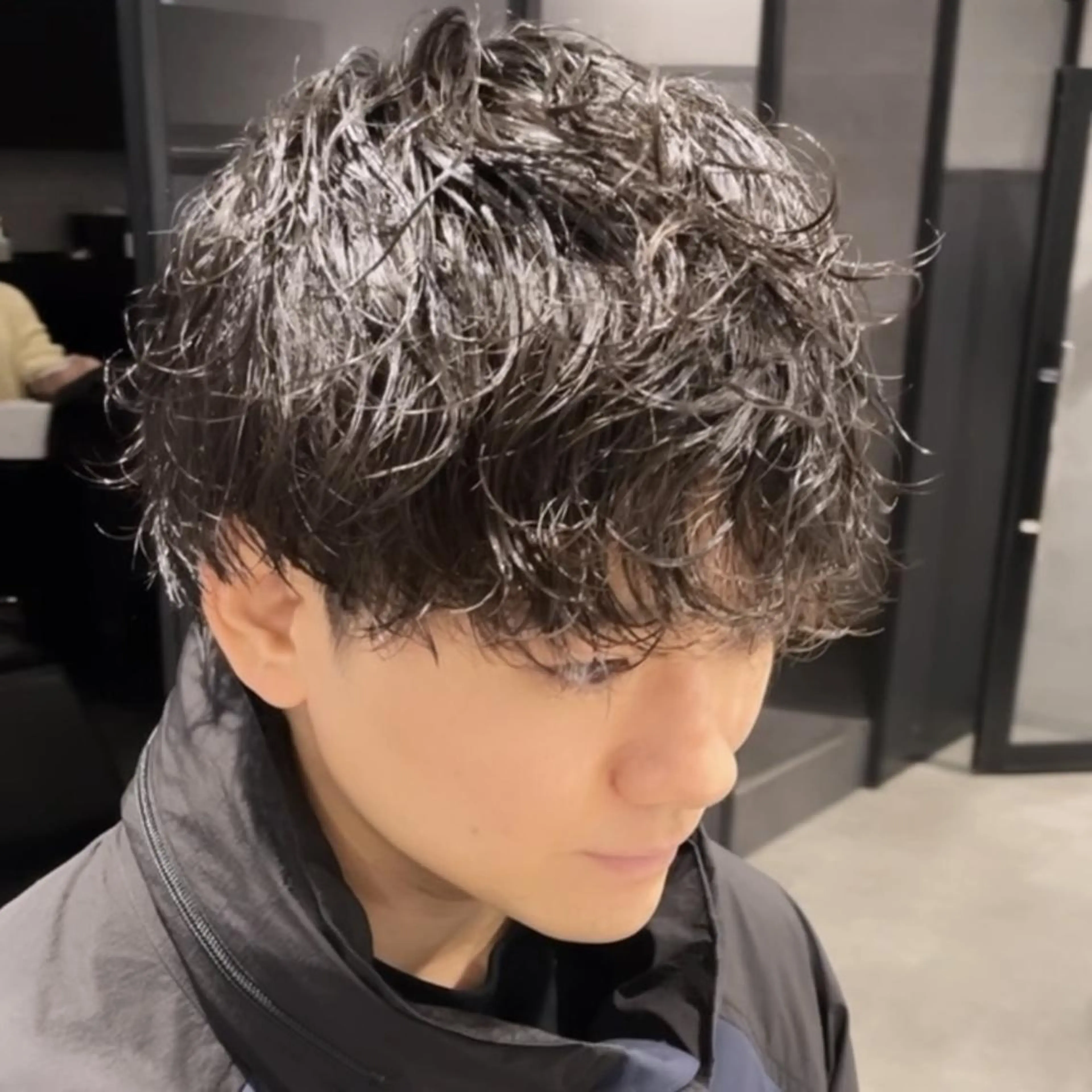 ショート メンズ パーマ カット パーマ _WHITE+ 南海難波店のヘアスタイル