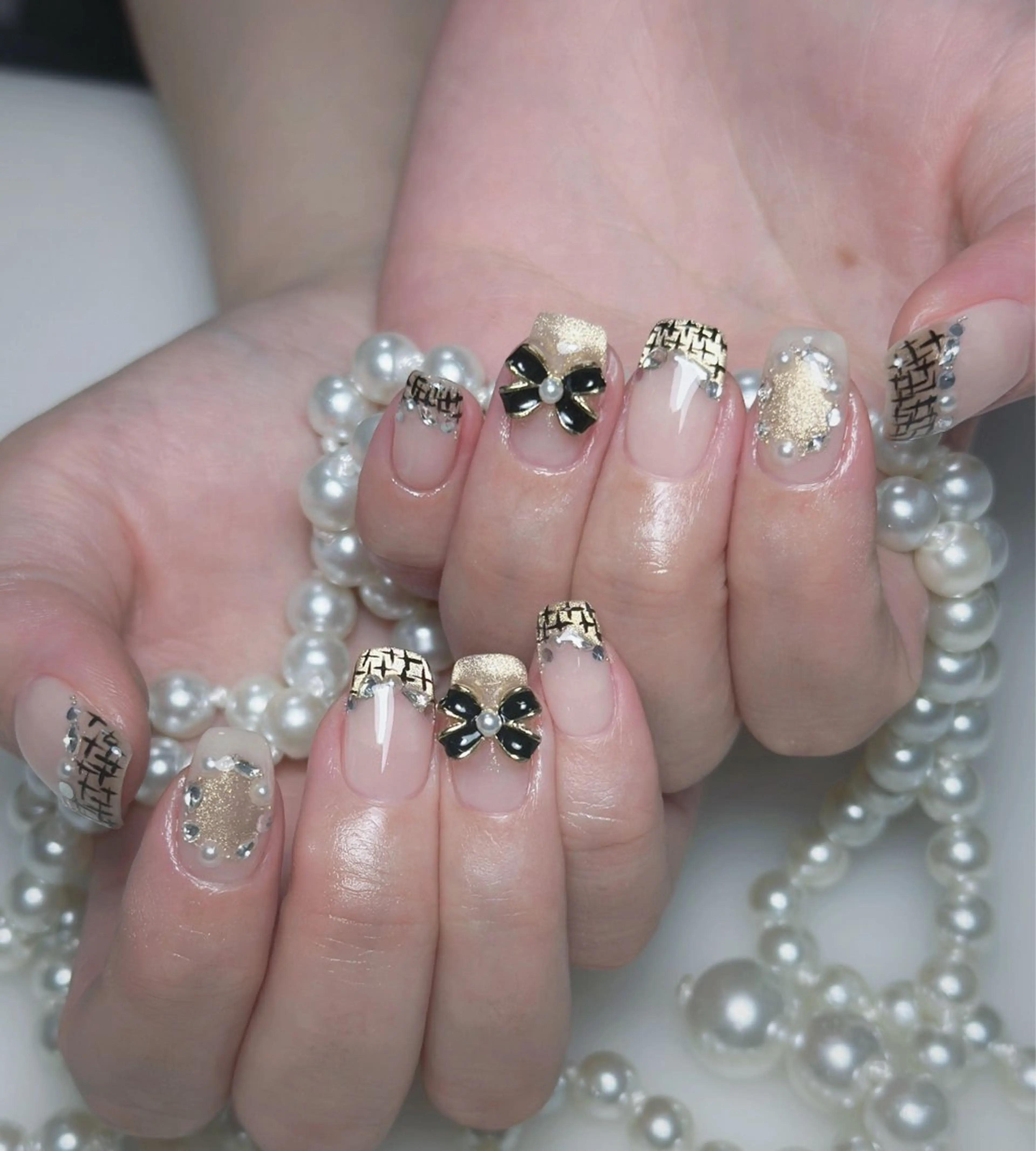 ネイル オーロラネイル 長さ出し フットネイル 韓国ネイル ラメ(グリッター) 👍thumbs up nail👍のネイルデザイン