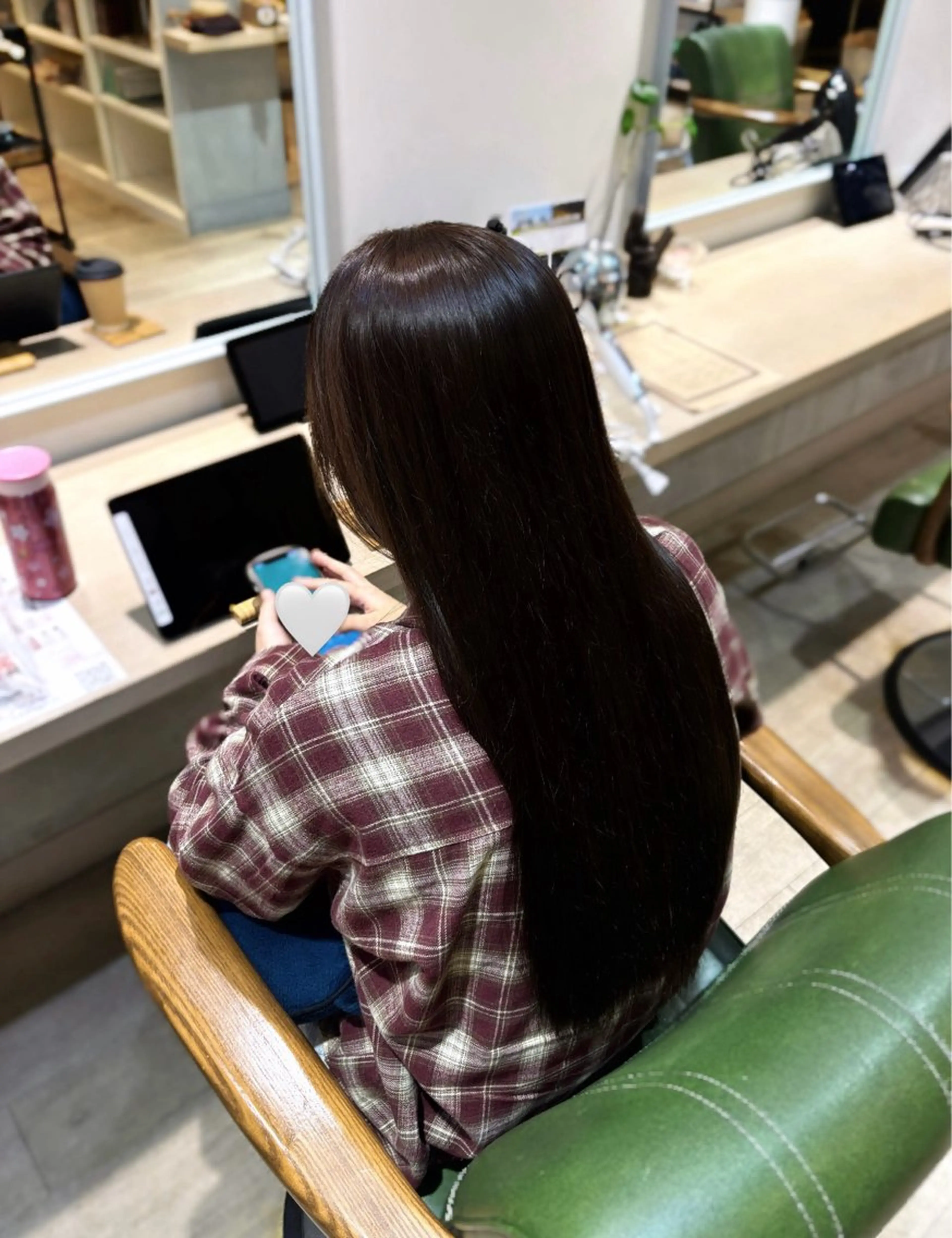 カラー ROCCO saraのヘアスタイル