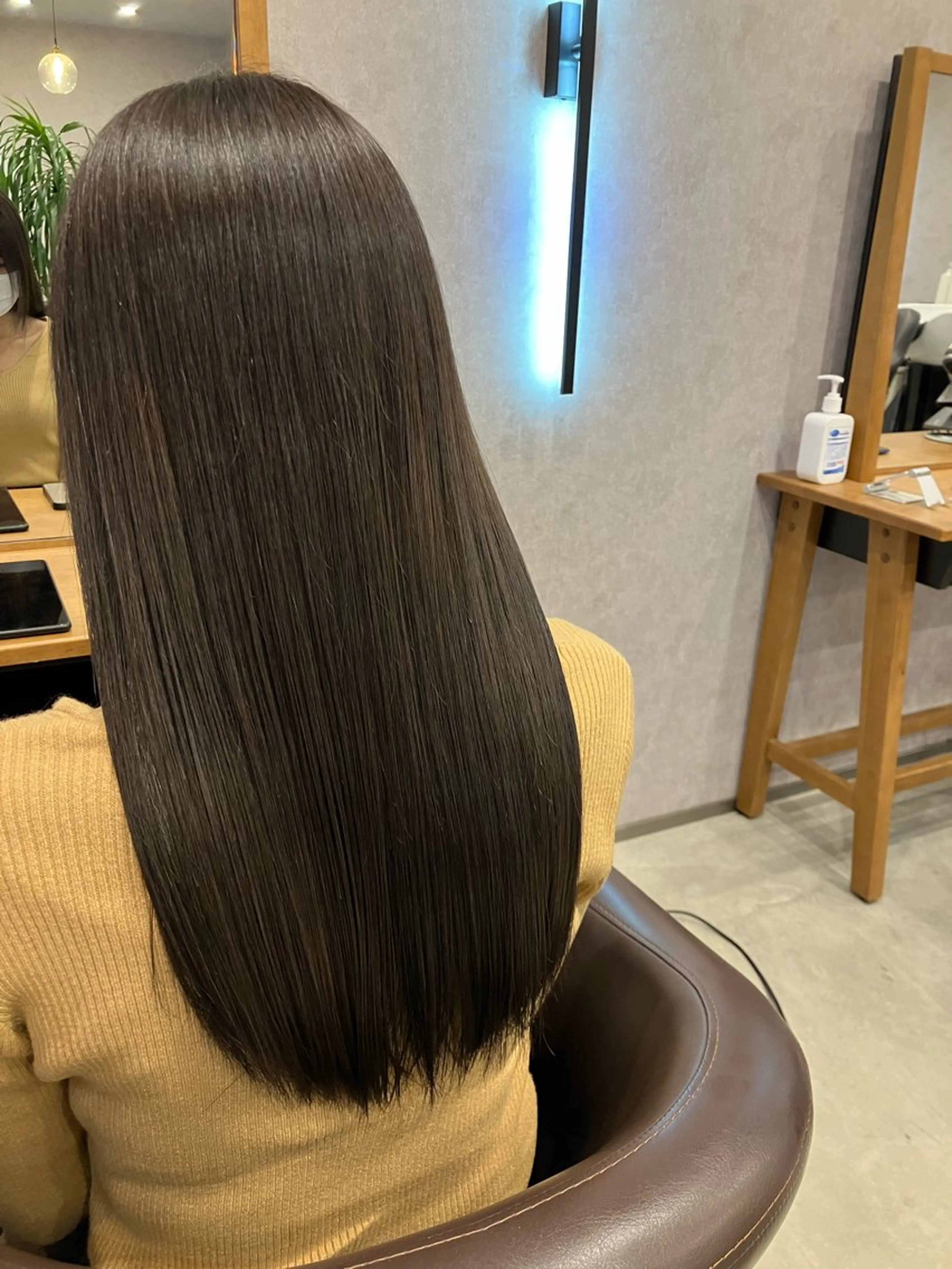 カラー グレージュ OCHIAI KEISUKEのヘアスタイル