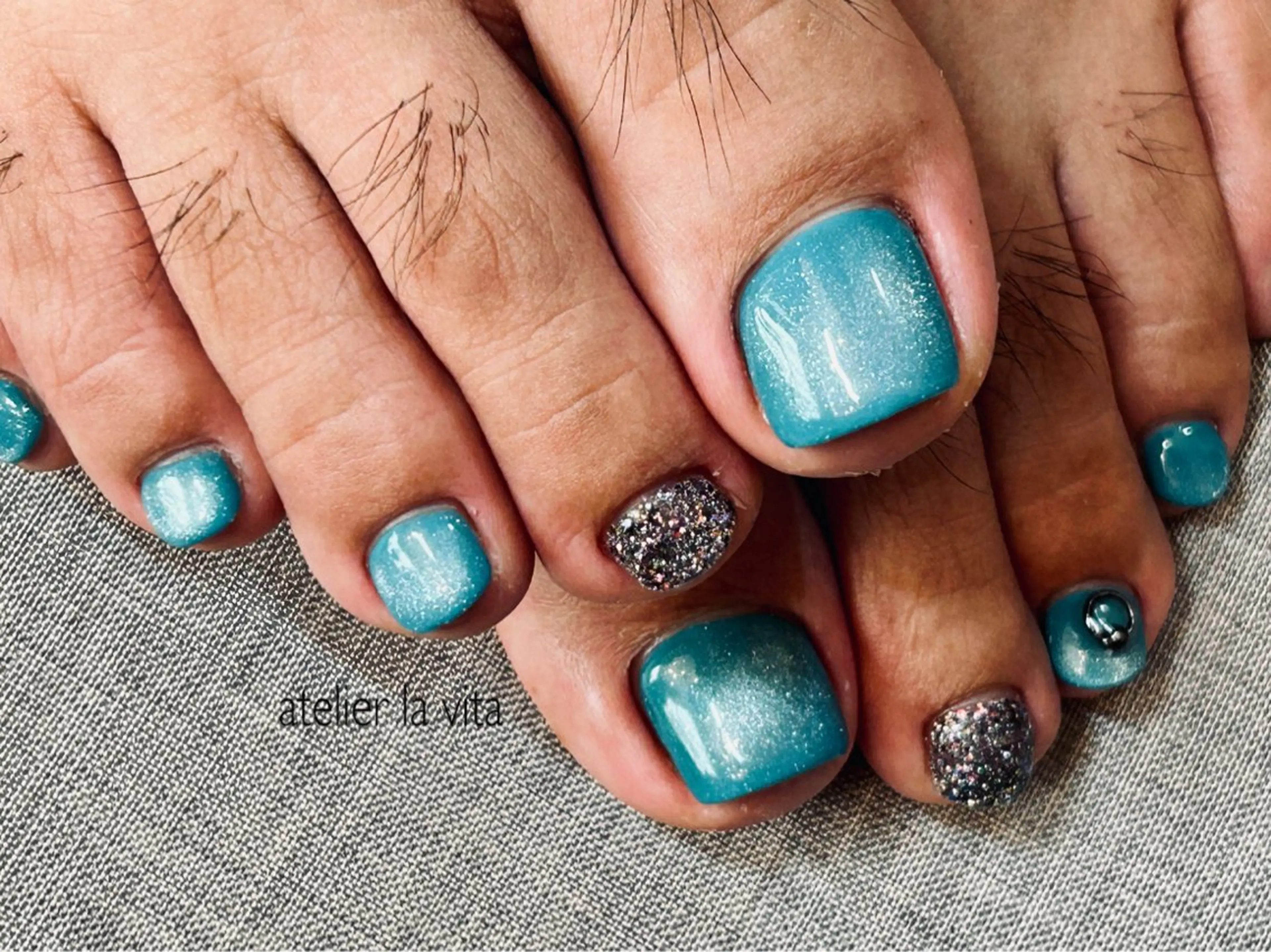 ネイル フットネイル 氷ネイル・うるうるネイル マグネットネイル メンズネイル 持ち込み atelier la vita所属・lavita. mimuraのネイルデザイン