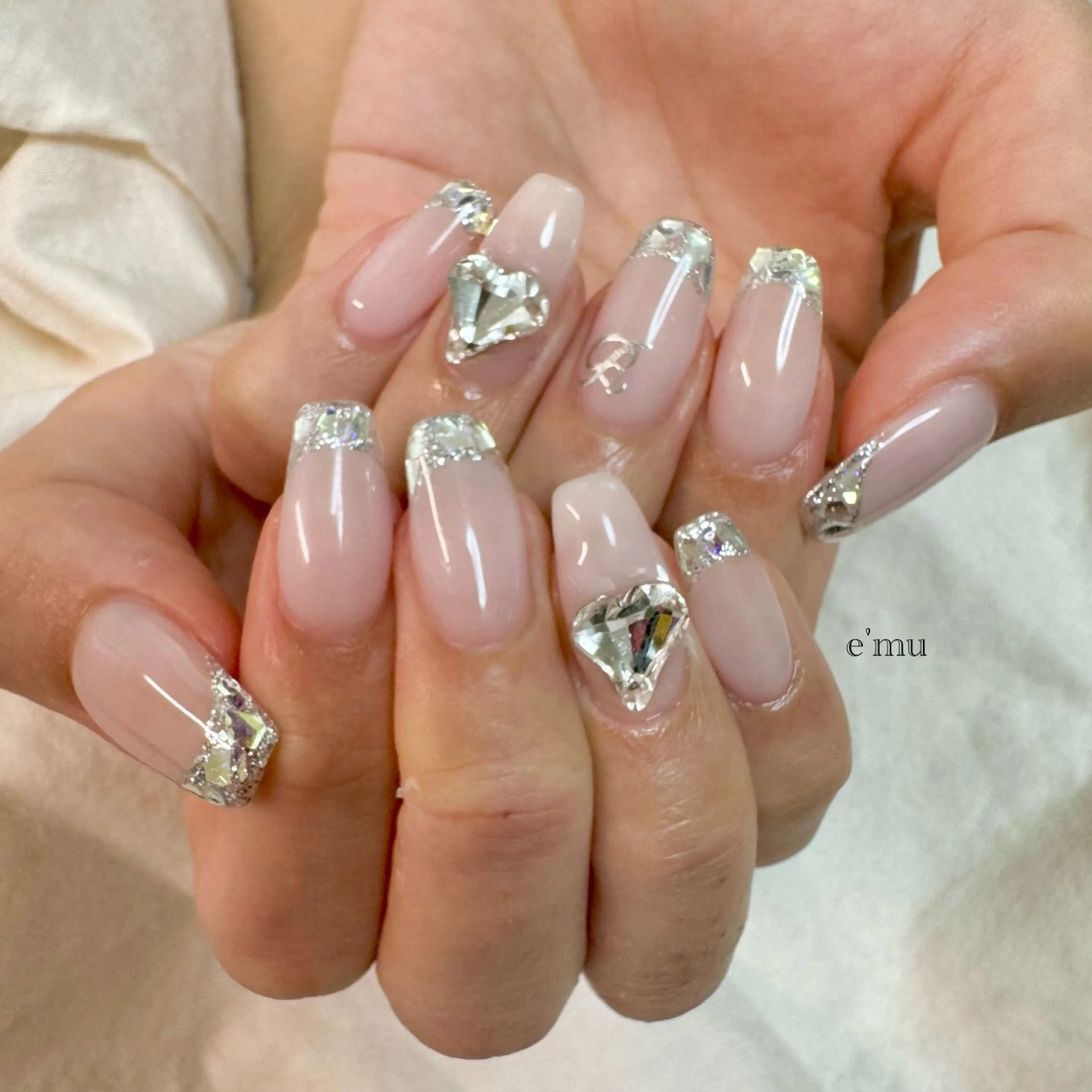 ネイル フレンチネイル ガラスフレンチ ハンドネイル nail salon e'mu💐のネイルデザイン