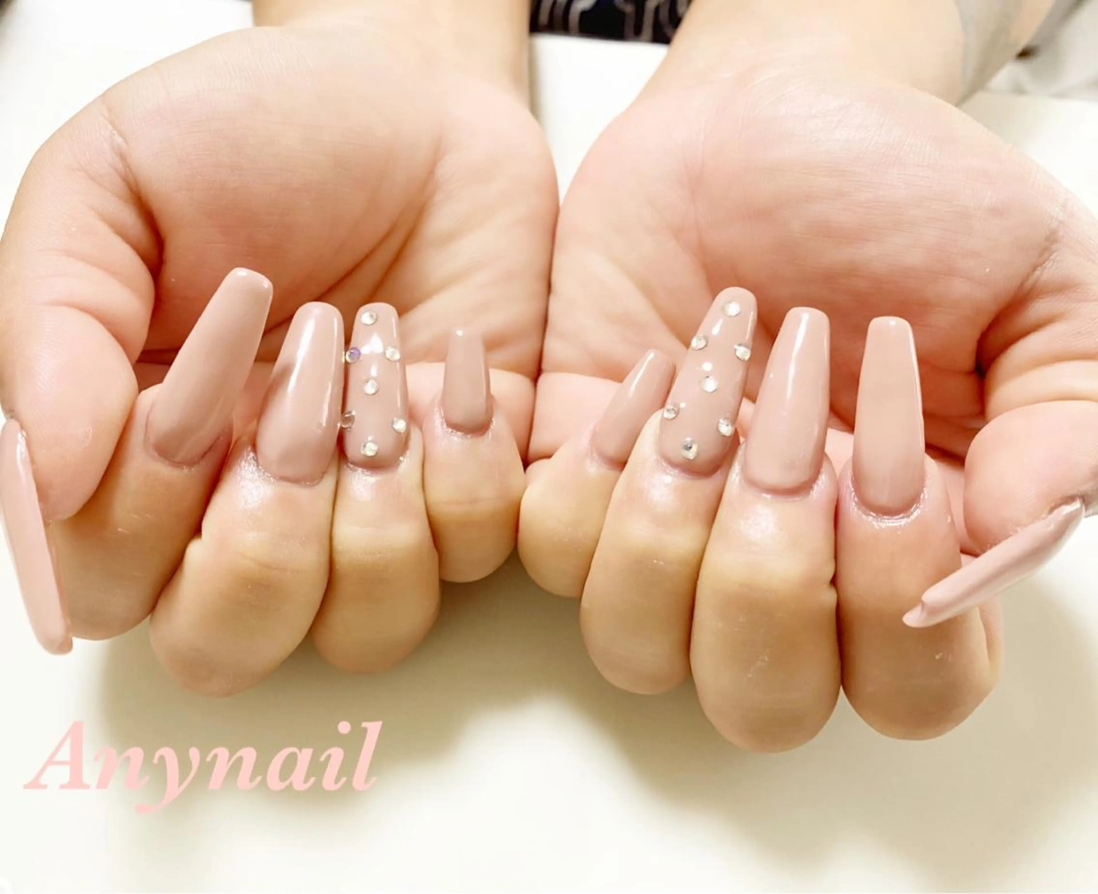 ネイル アートネイル ブルー ワンカラーネイル ピンク ピンクベージュ ハンドネイル 岩澤 恵子のネイルデザイン