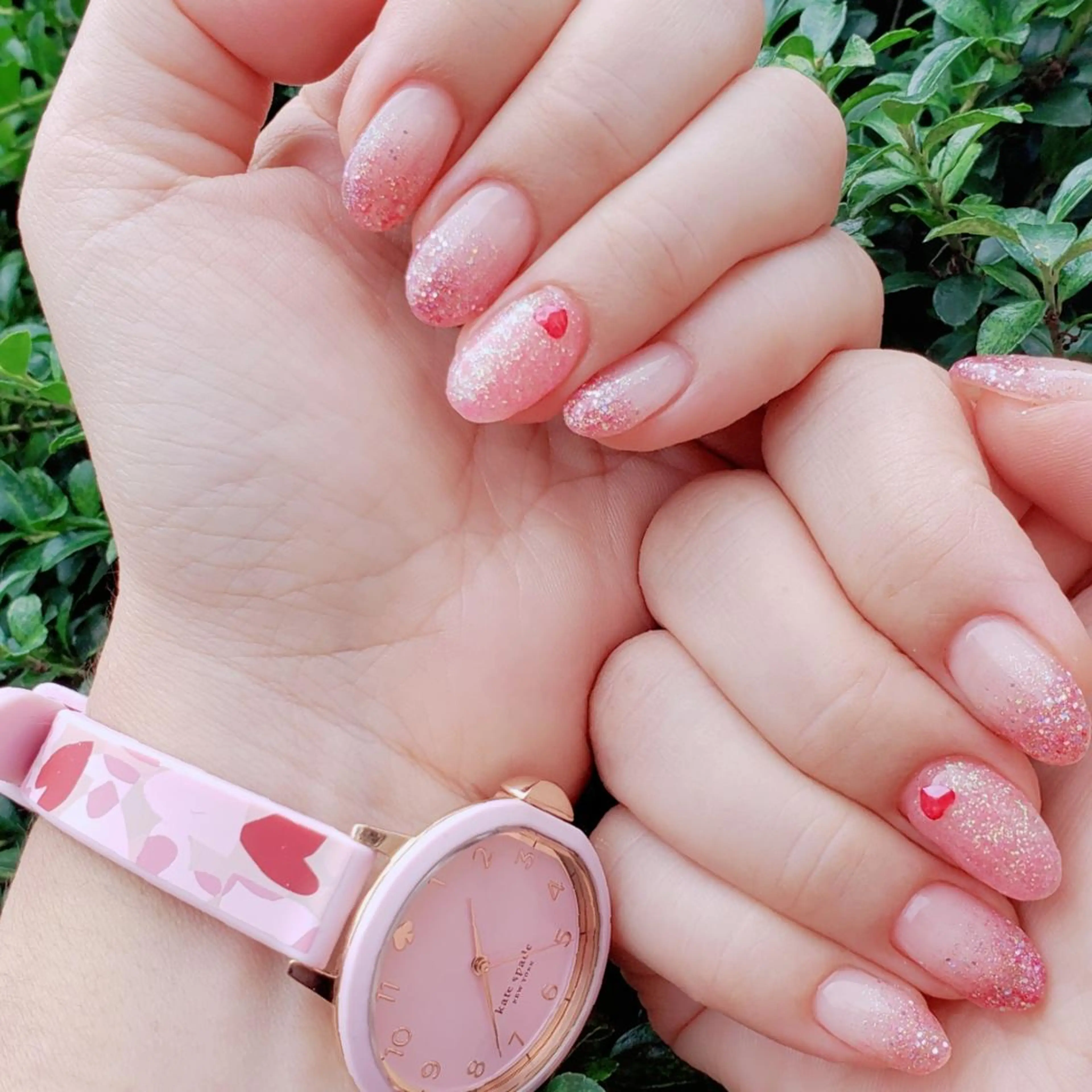 ネイル ハンドネイル ビジュード ネイルのネイルデザイン