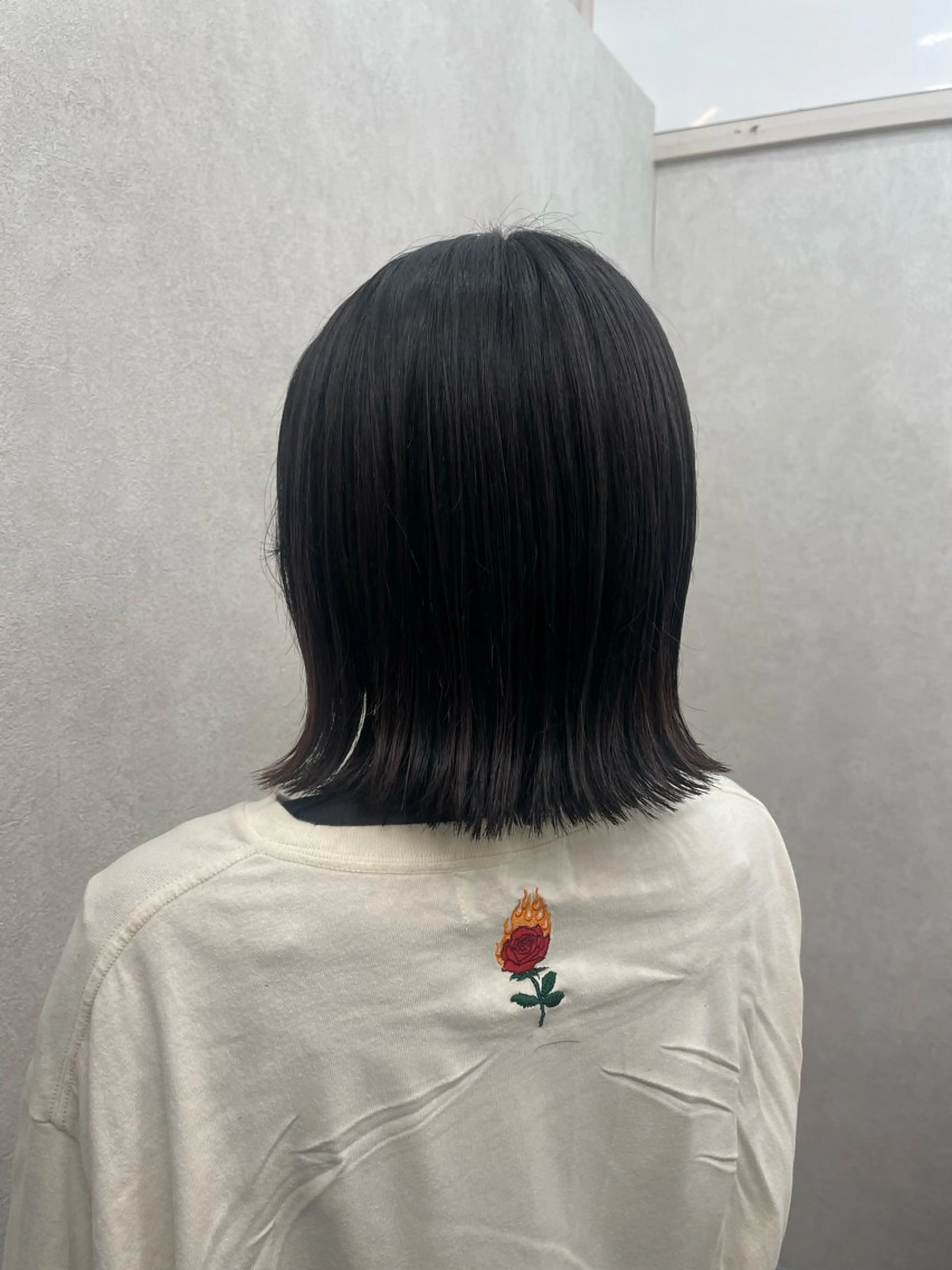 ミディアム カラー バイオレットカラー ボブ カット 瀬野 まみのヘアスタイル