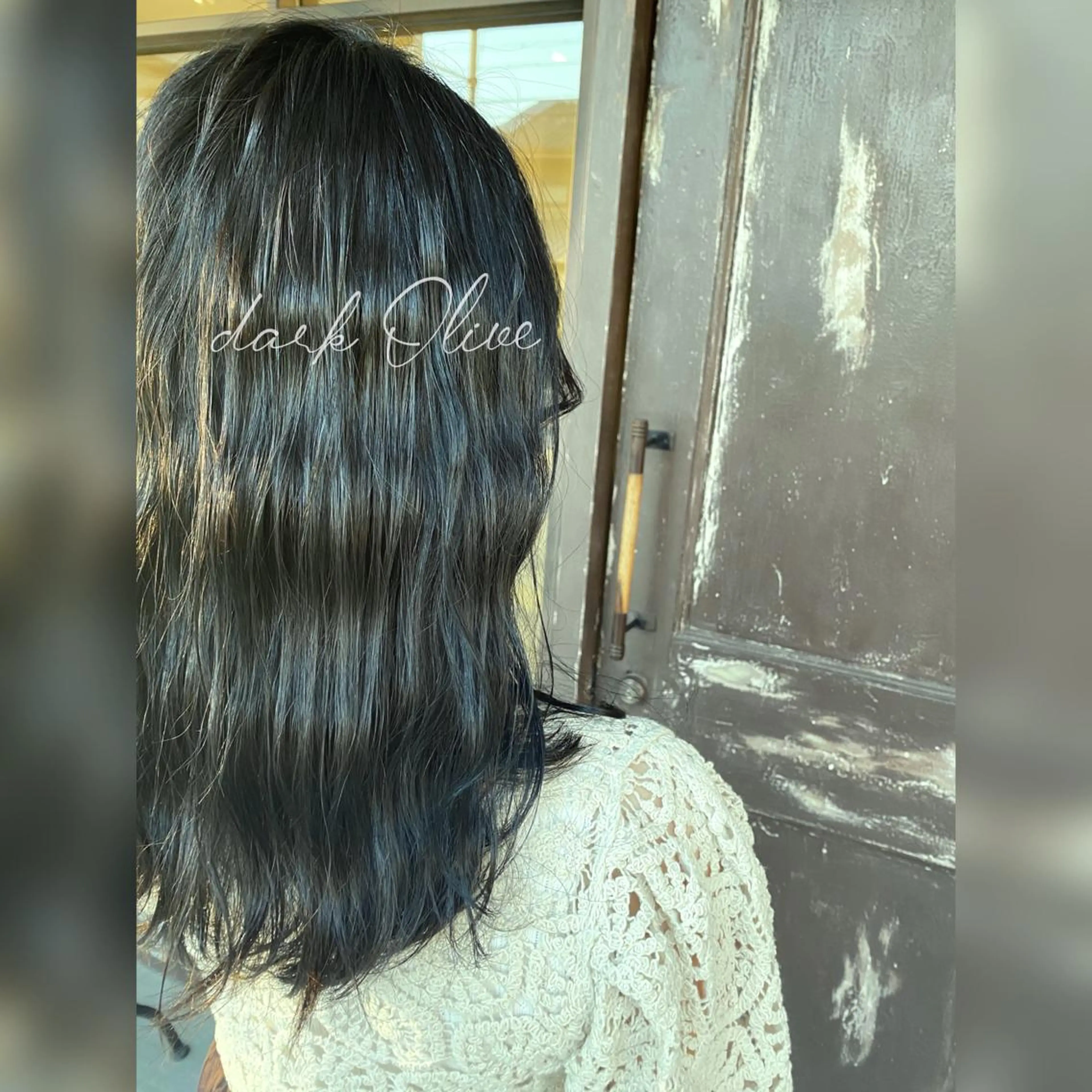 セミロング カラー 川越 輝梨奈のヘアスタイル