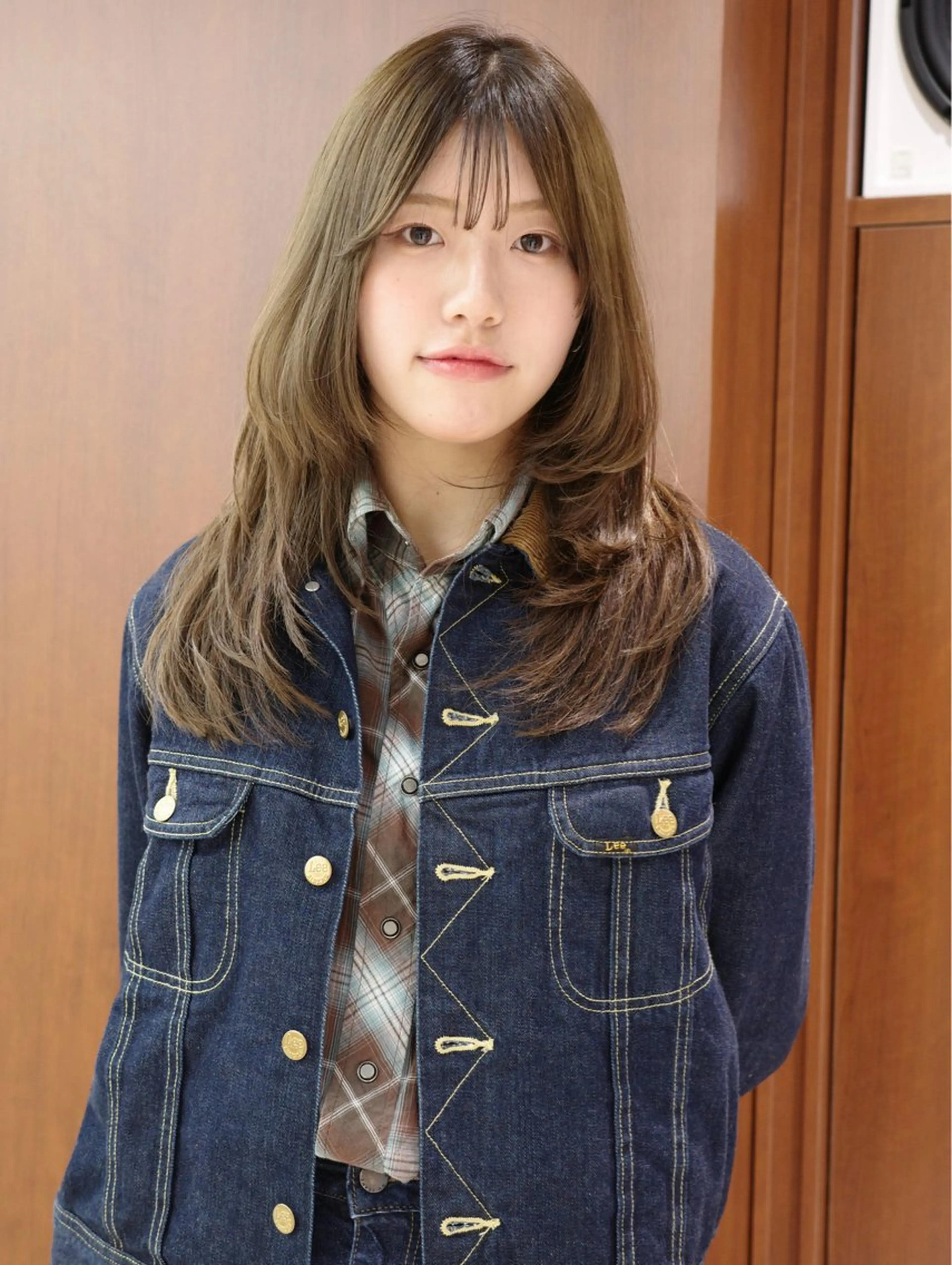 ロング カラー ブリーチ ブラウンカラー 透明感カラー レイヤーカット ヘアカラー (𝐡)𝐰𝐢𝐦 𝐲𝐮𝐧𝐚のヘアスタイル